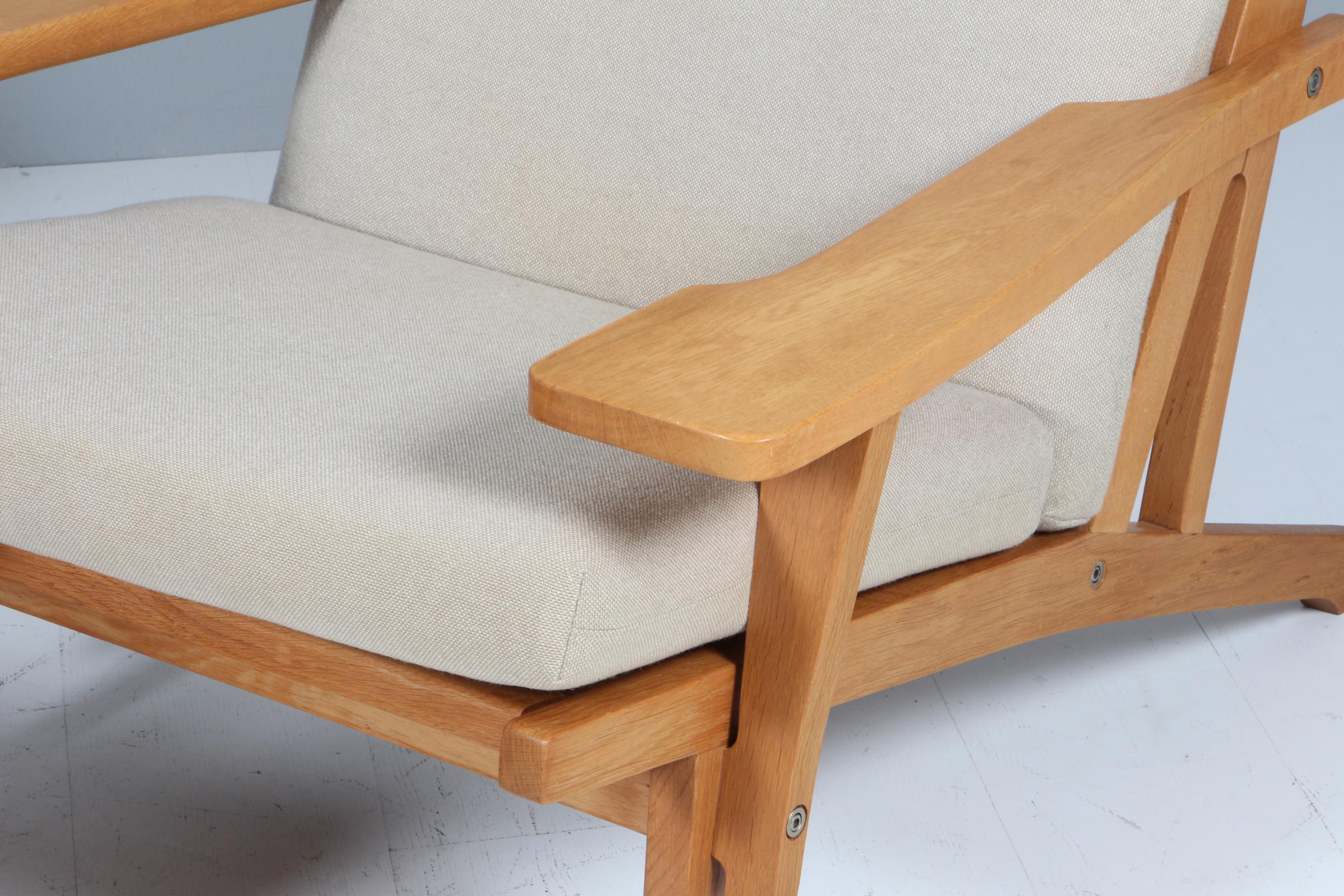 Danish Hans J. Wegner Lounge Chair, Model GE-375 For Sale