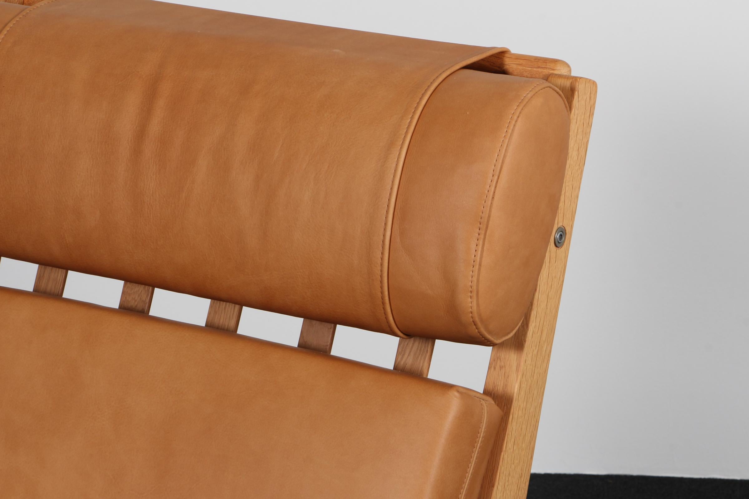 Hans J. Wegner-Loungesessel, Modell GE-375 (Dänisch) im Angebot