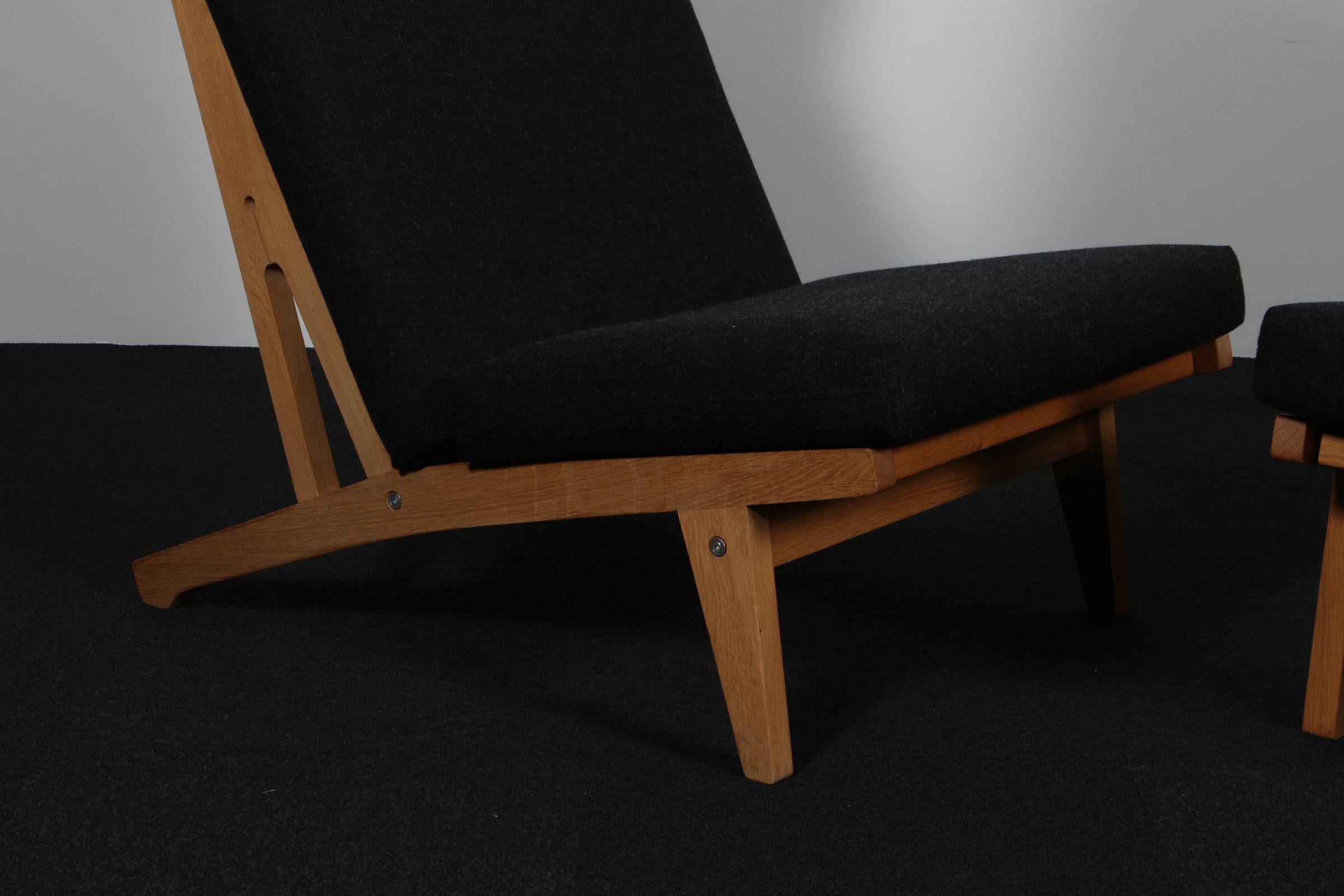 Hans J. Wegner-Loungesessel, Modell GE-375 (Dänisch)