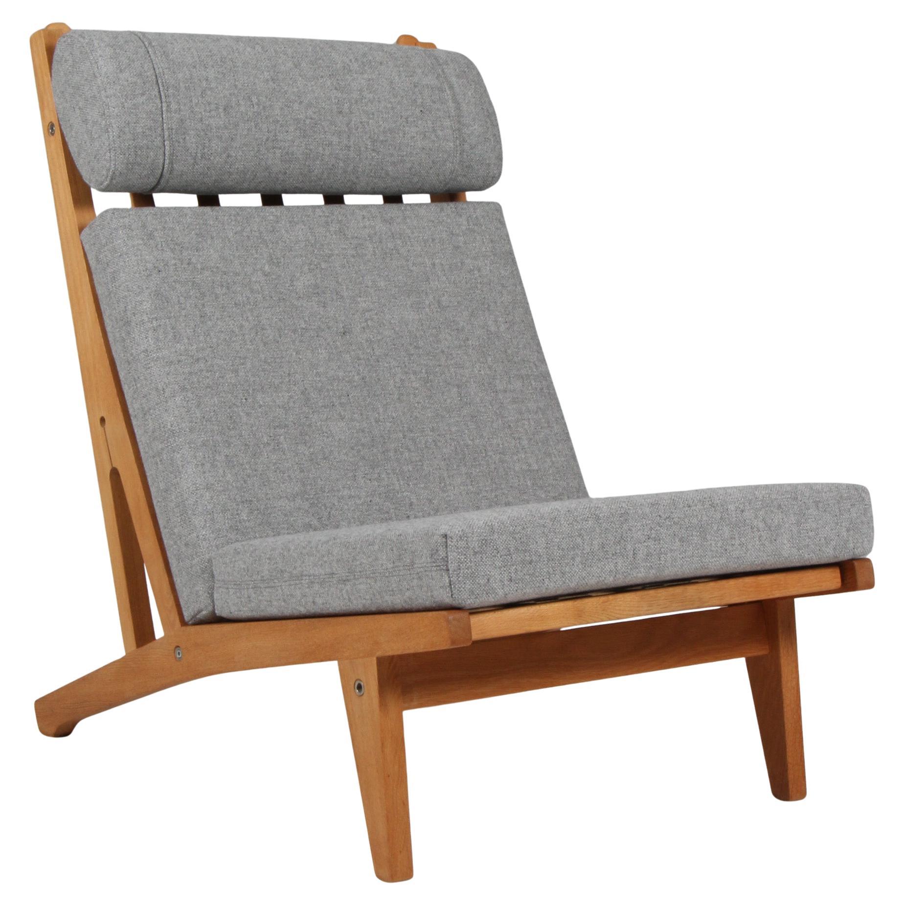 Hans J. Wegner Lounge Chair, Model GE-375