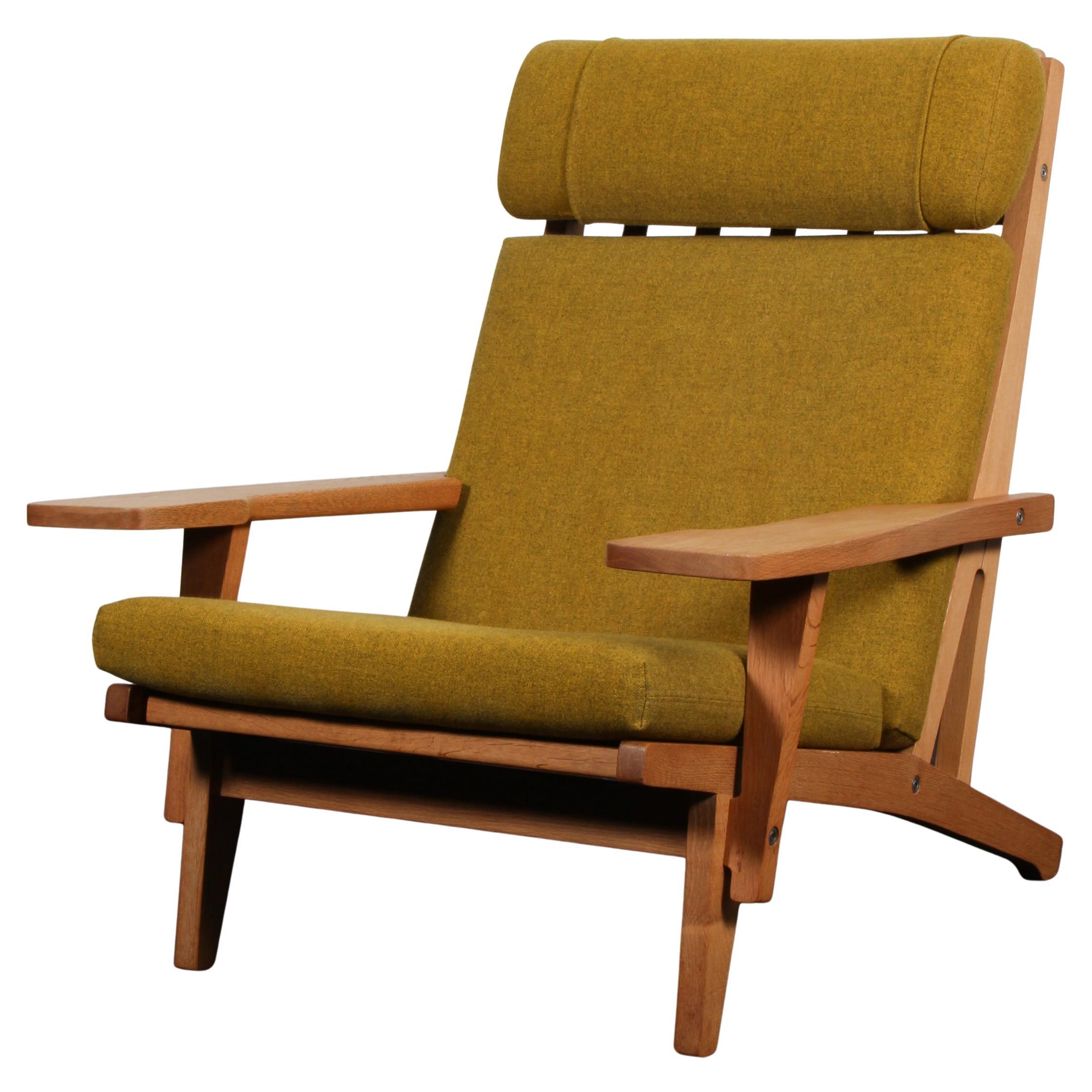 Hans J. Wegner Lounge Chair, Model GE-375
