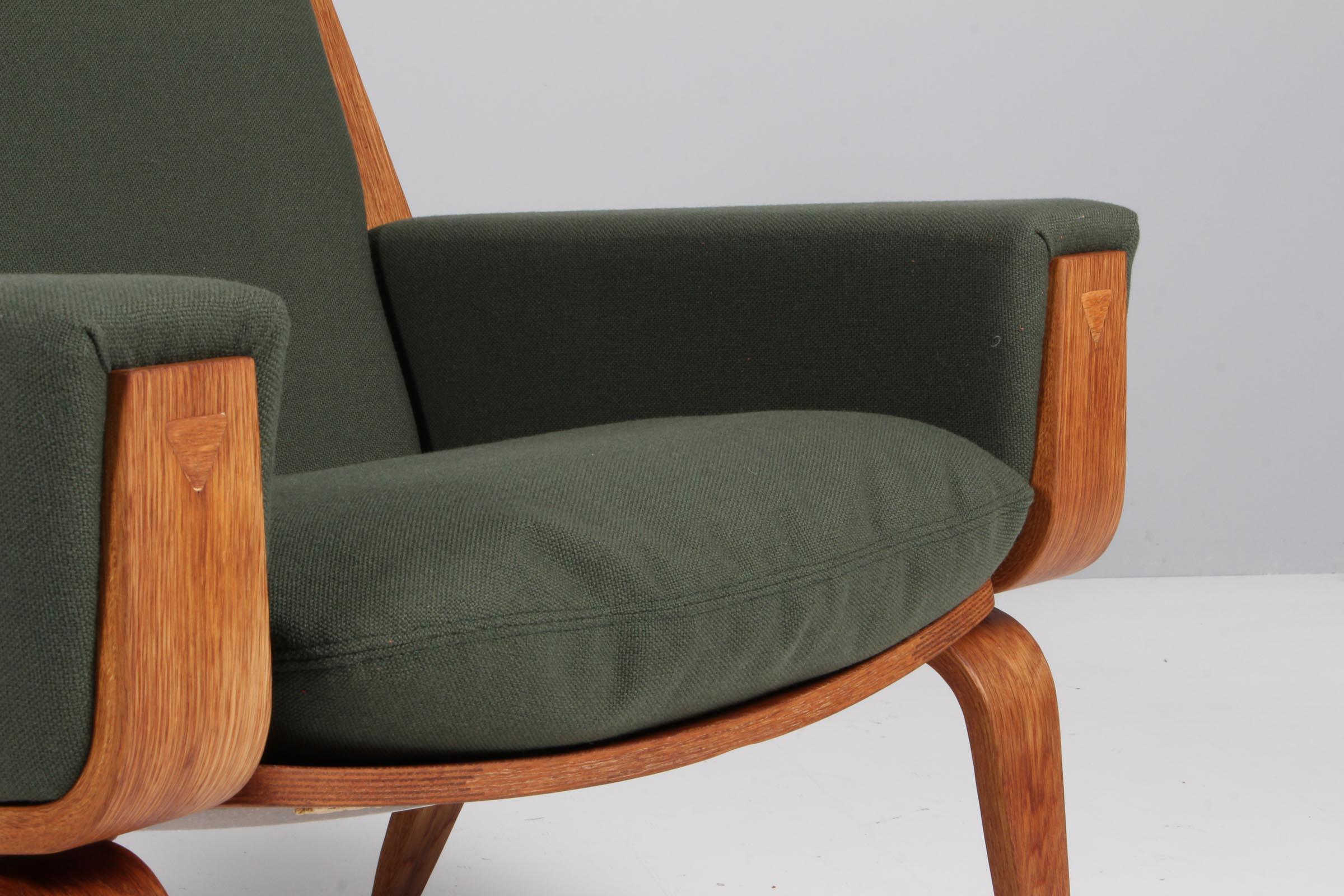 Hans J. Wegner, Lounge Chair, Model GE501, Oak, Hallingdal In Good Condition In Esbjerg, DK