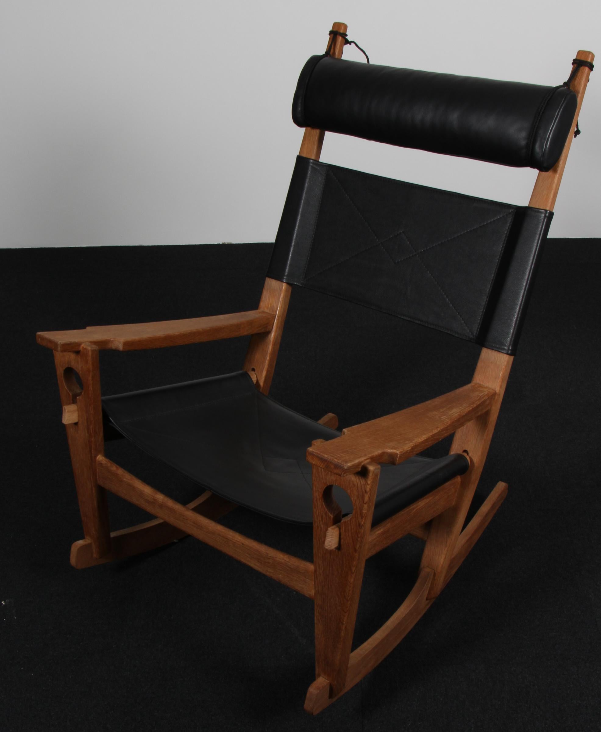 Scandinave moderne Chaise longue / Chaise à bascule Hans J. Wegner en vente