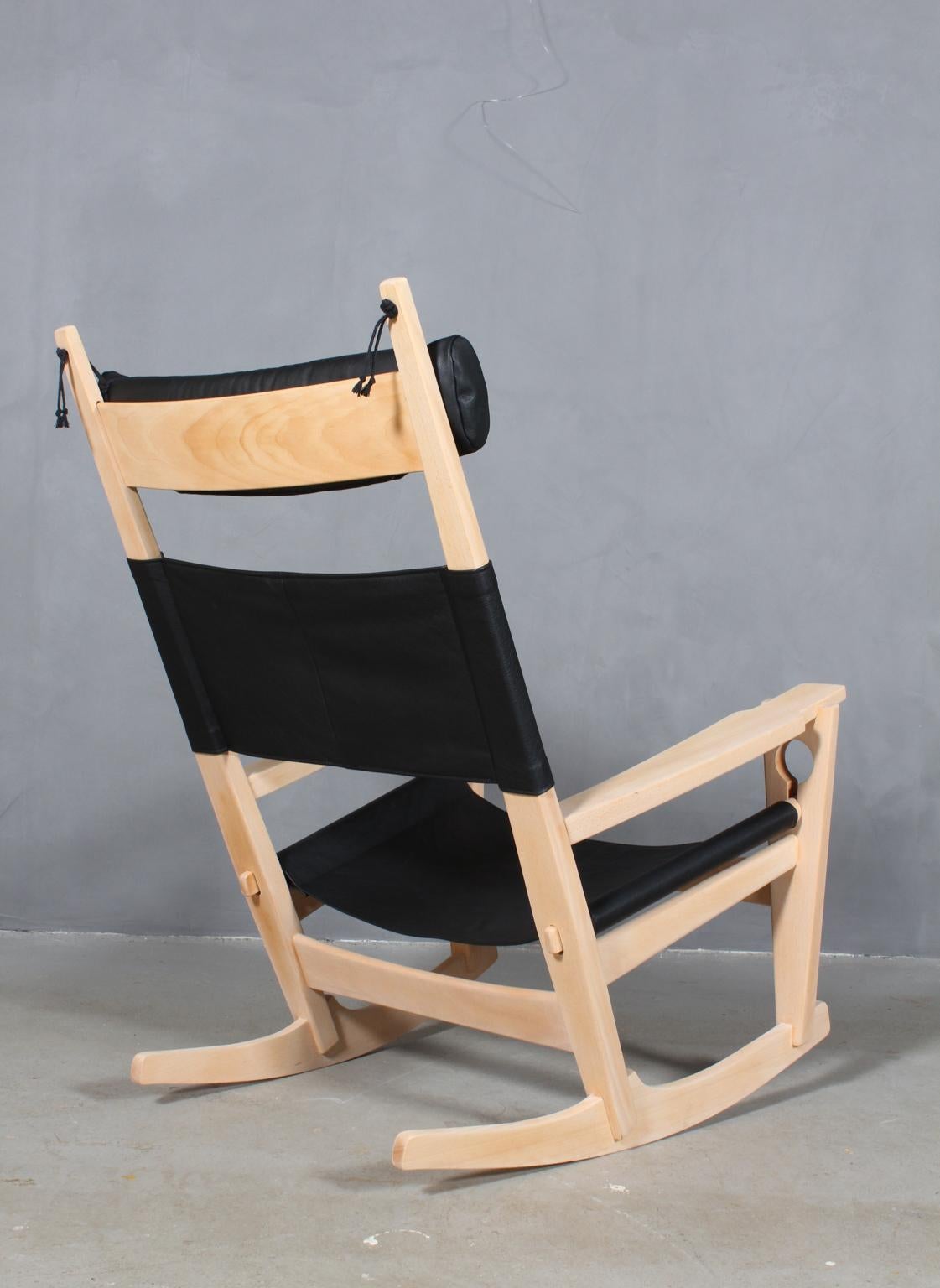 Hans J. Wegner Lounge Chair / Rocking Chair For Sale 2