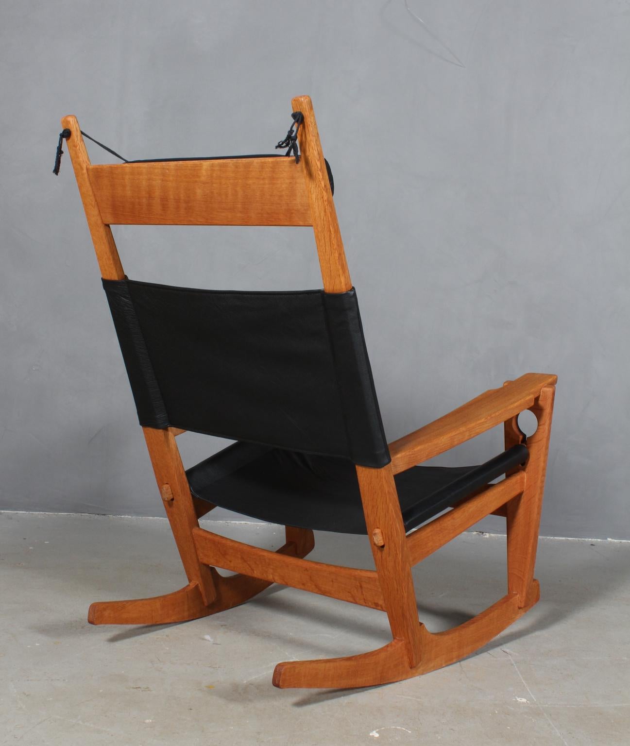 Hans J. Wegner Lounge Chair / Rocking Chair 2