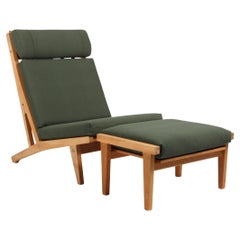 Hans J. Wegner Lounge Chair with ottoman, Model GE-375