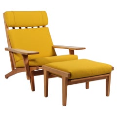 Hans J. Wegner Lounge Chair with Ottoman, Model GE-375