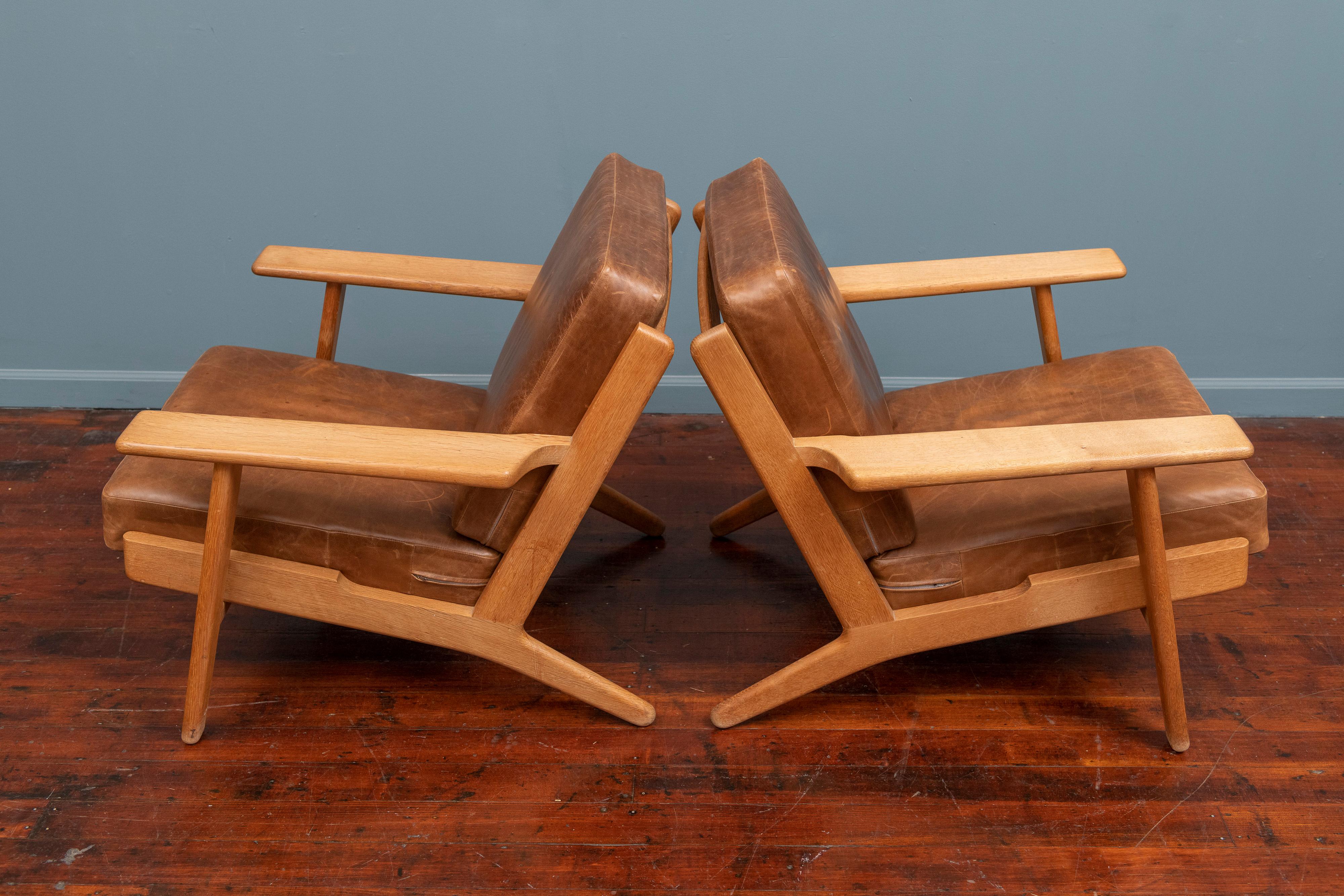 Hans J Wegner Lounge Chairs for Getama Model 290 In Good Condition In San Francisco, CA