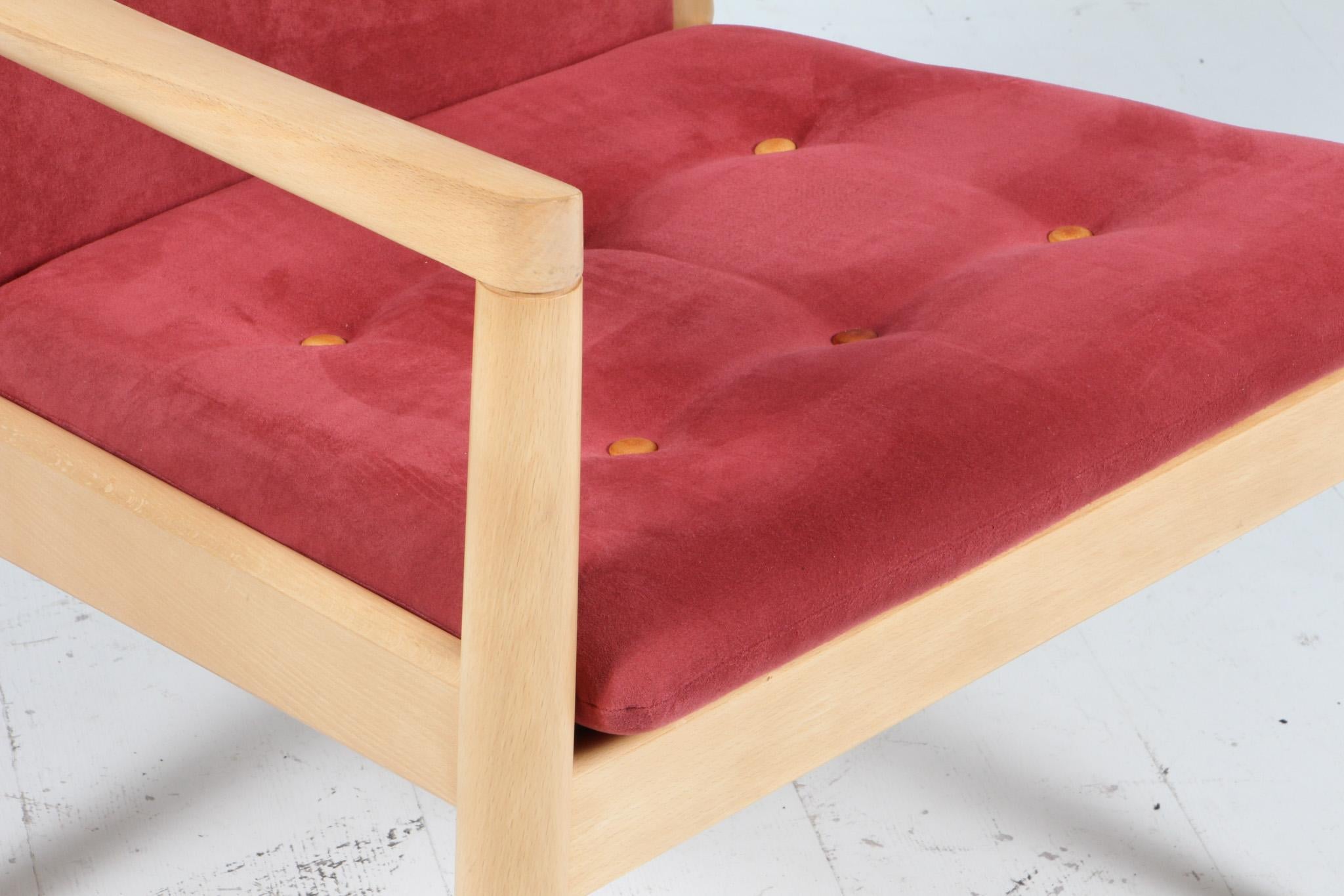 Hans J. Wegner Lounge or Armchair In Good Condition For Sale In Esbjerg, DK