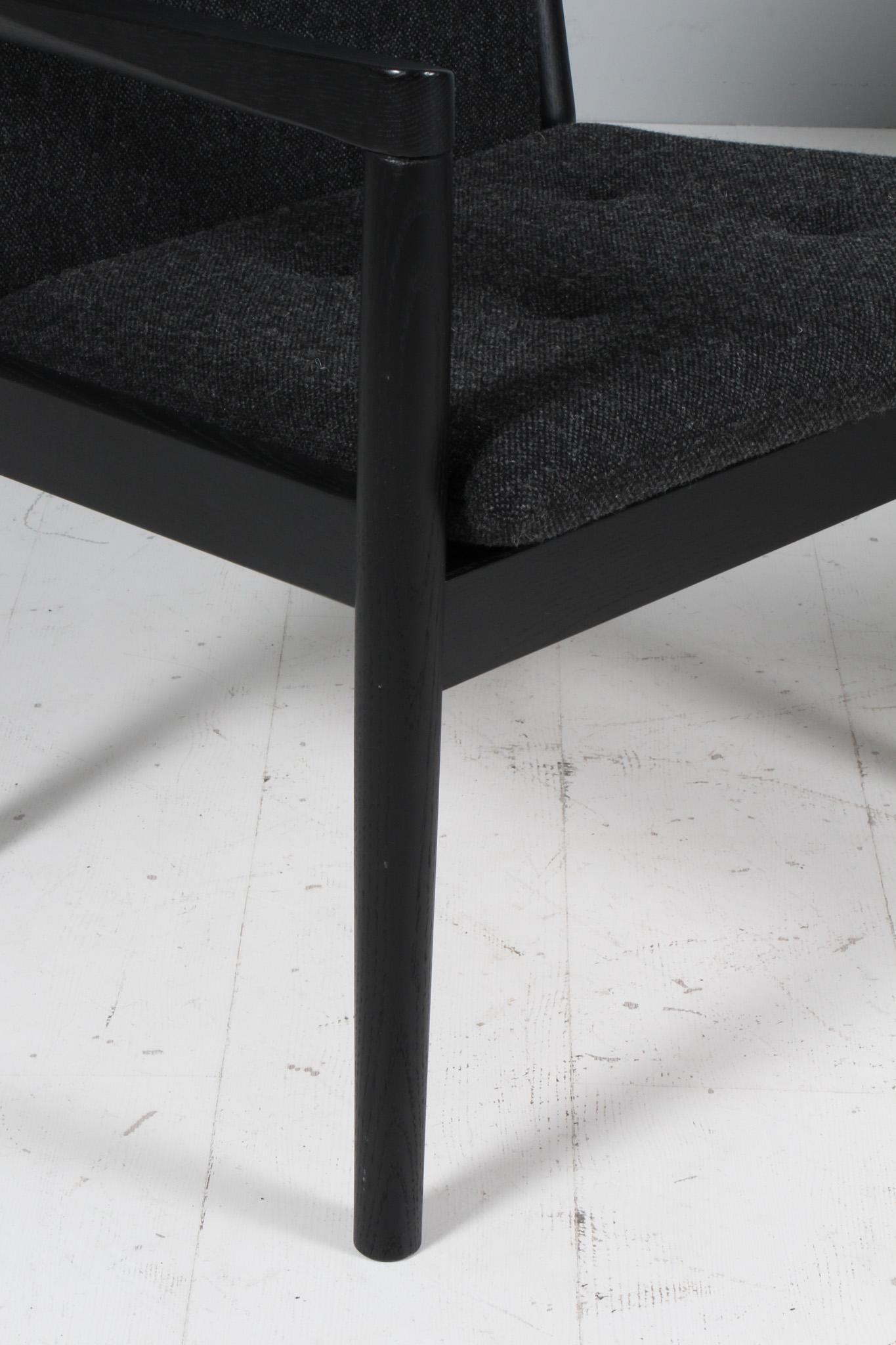 Hans J. Wegner Lounge oder Sessel, Wolle und schwarz gebeizte Eiche. Modell 1788 im Zustand „Gut“ im Angebot in Esbjerg, DK