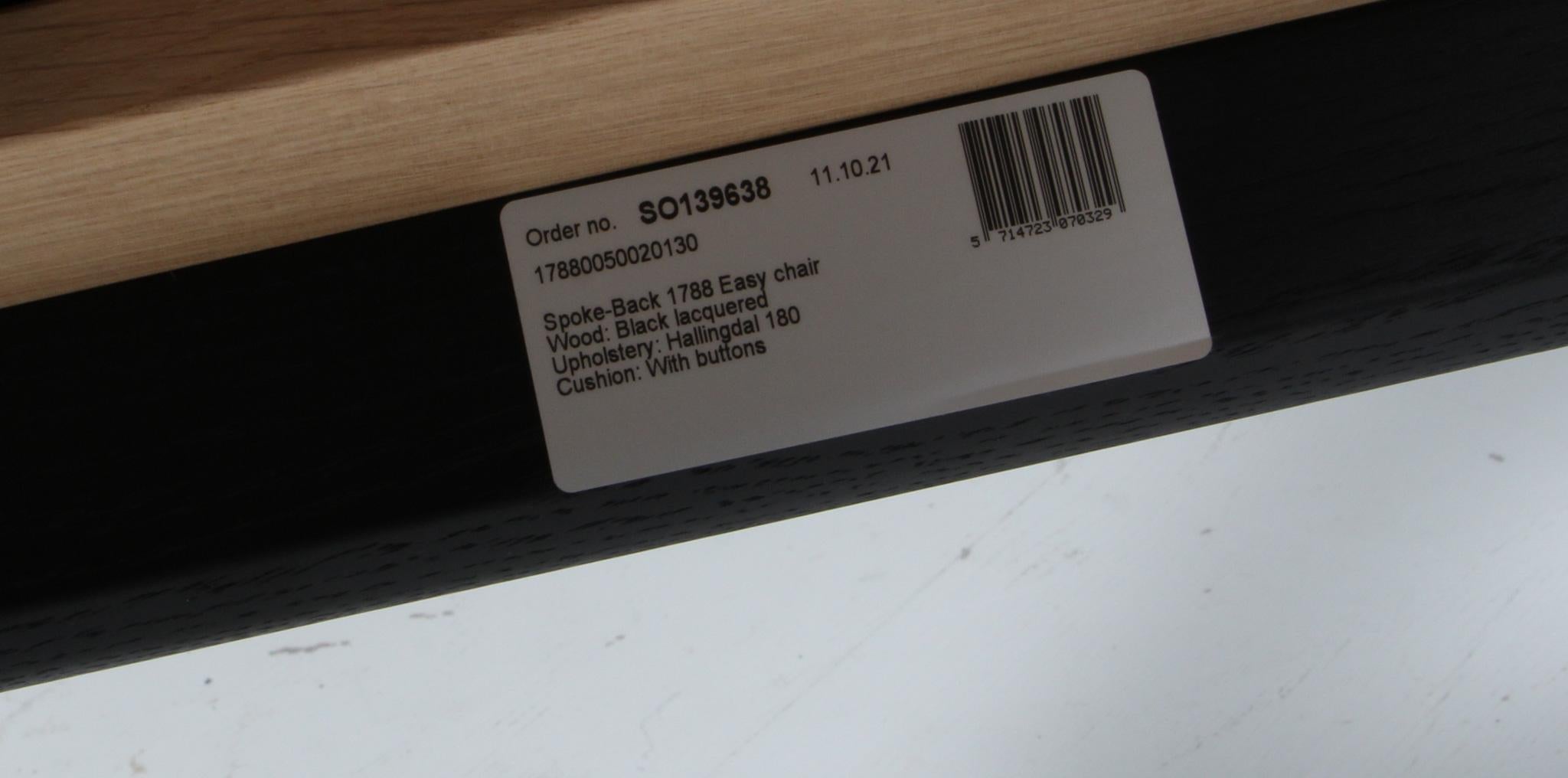 Hans J. Wegner Lounge oder Sessel, Wolle und schwarz gebeizte Eiche. Modell 1788 im Angebot 3