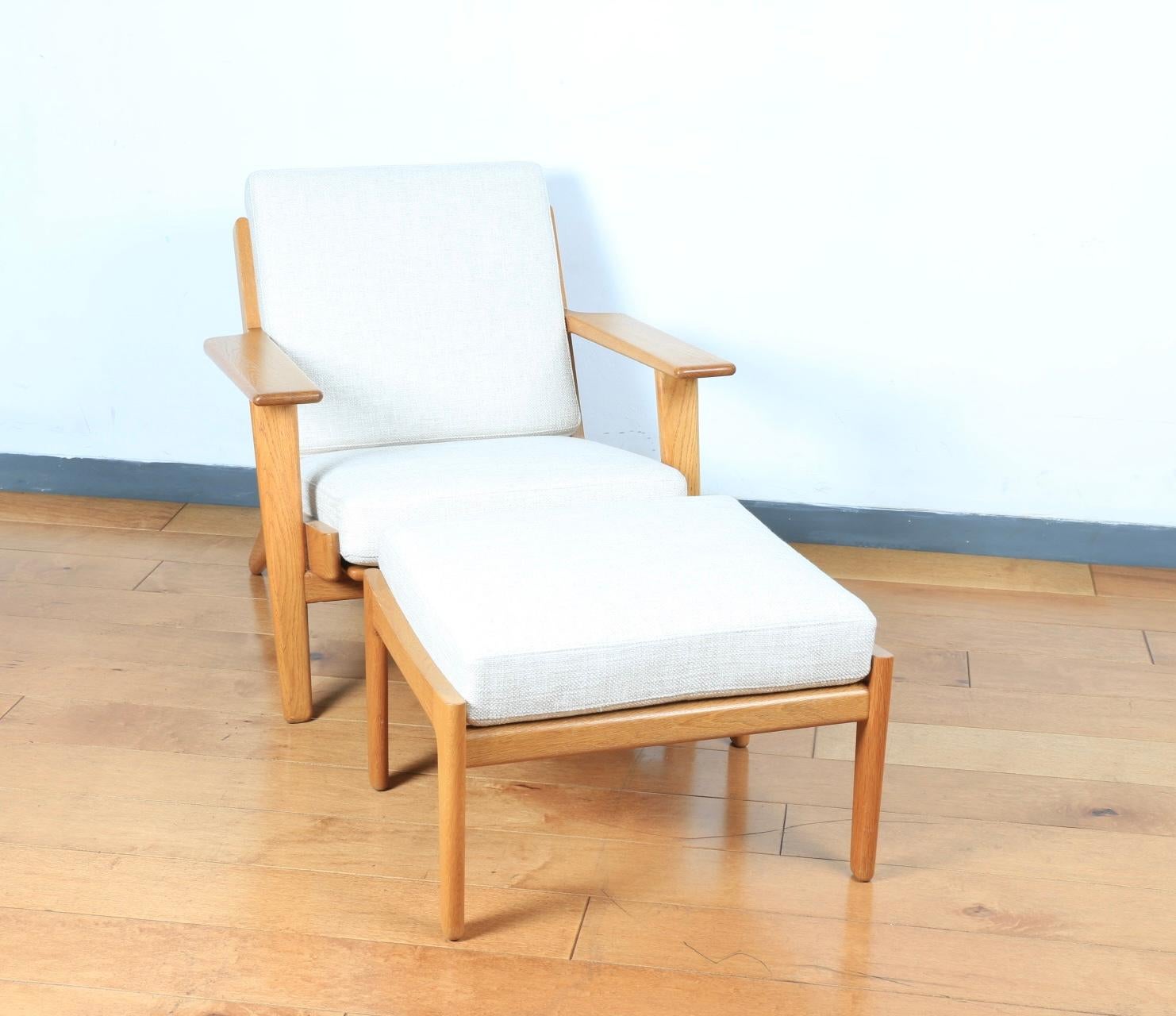 Hans J Wegner Lounge Teak Chair and Ottoman 6