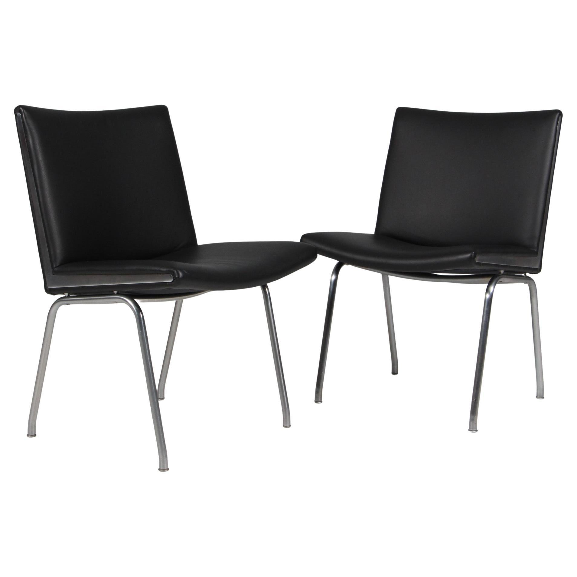 Hans J. Wegner Lufthavnsstole Modèle AP38, cuir noir