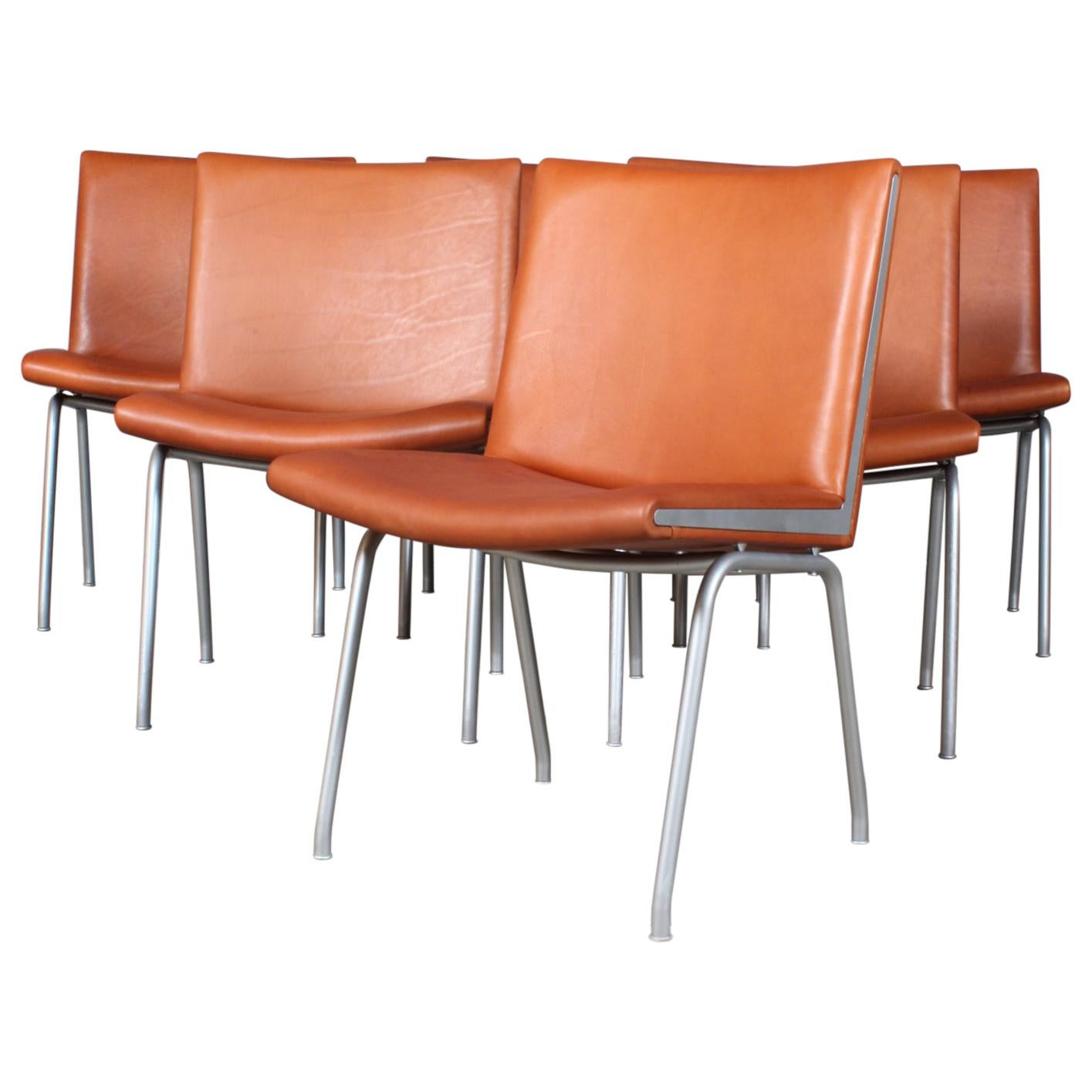 Hans J. Wegner Lufthavnsstole Model AP38, Cognac Aniline Leather