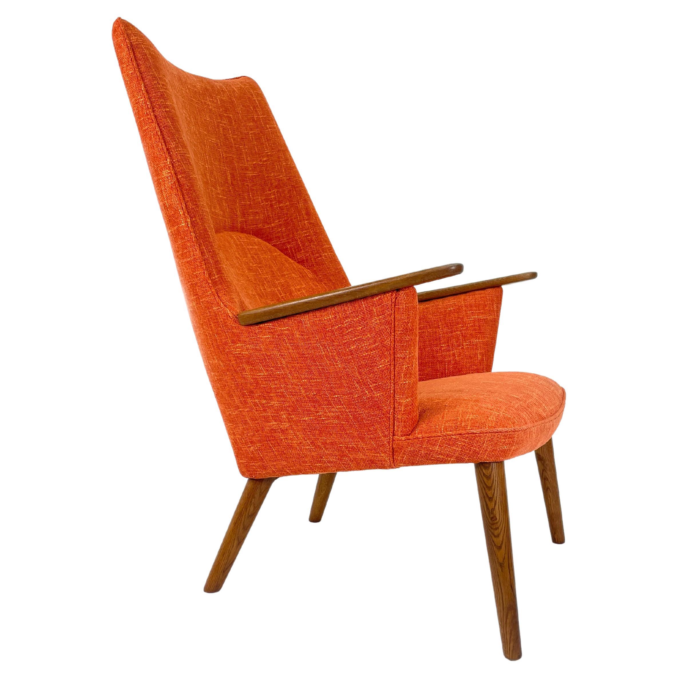 Hans J. Wegner Mama Bear Lounge Chair Model AP 27 For Sale