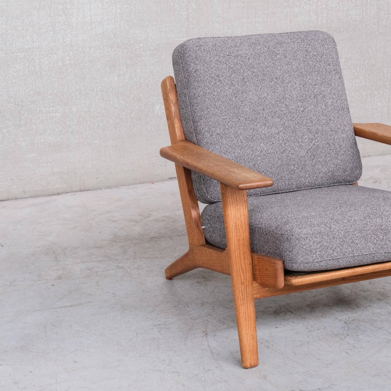 Hans J Wegner Mid-Century Danish Oak Armchair for Getama, GE290 Model 1
