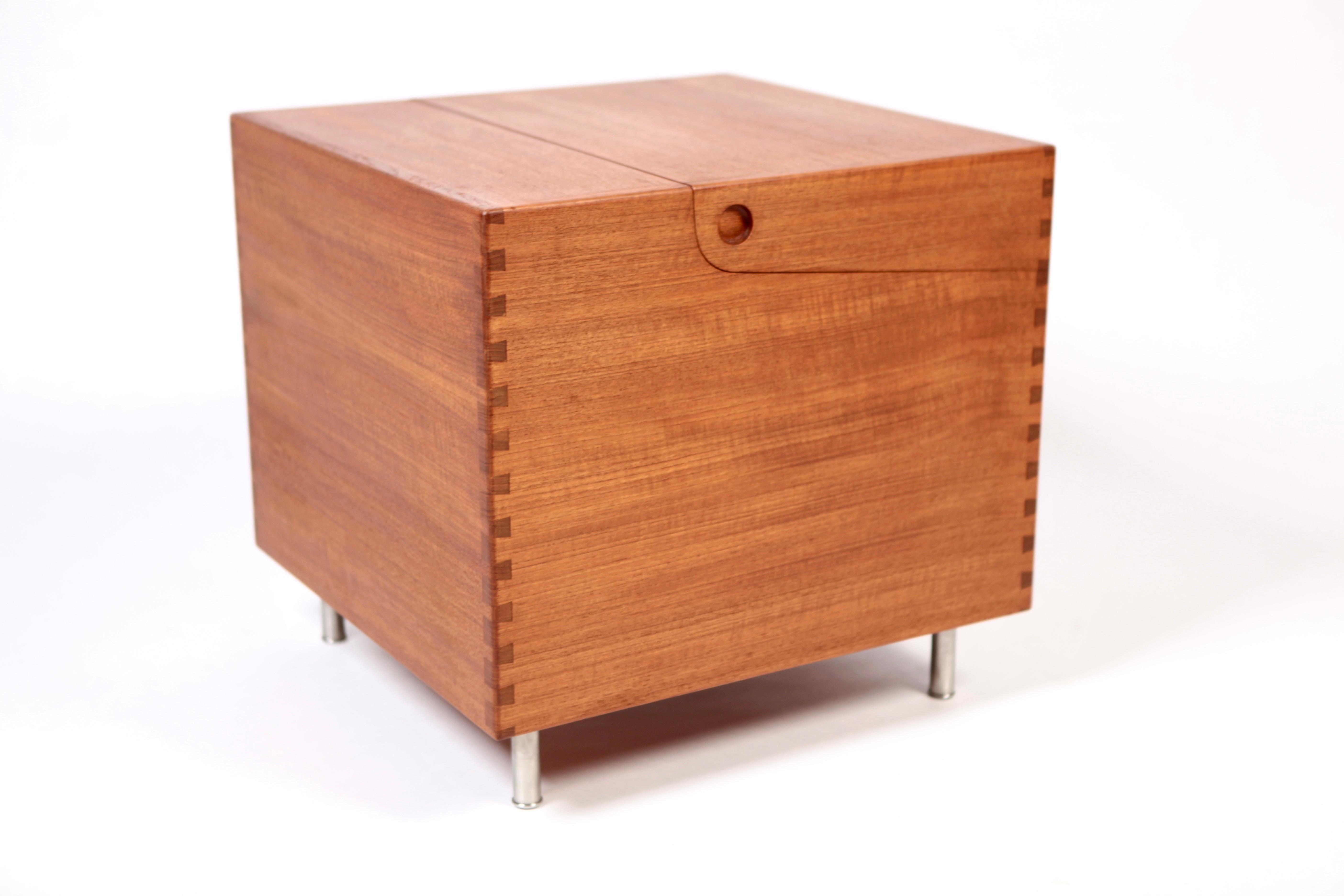 Hans J. Wegner, Minibar, Model No. AT34, circa 1959, Teak 3