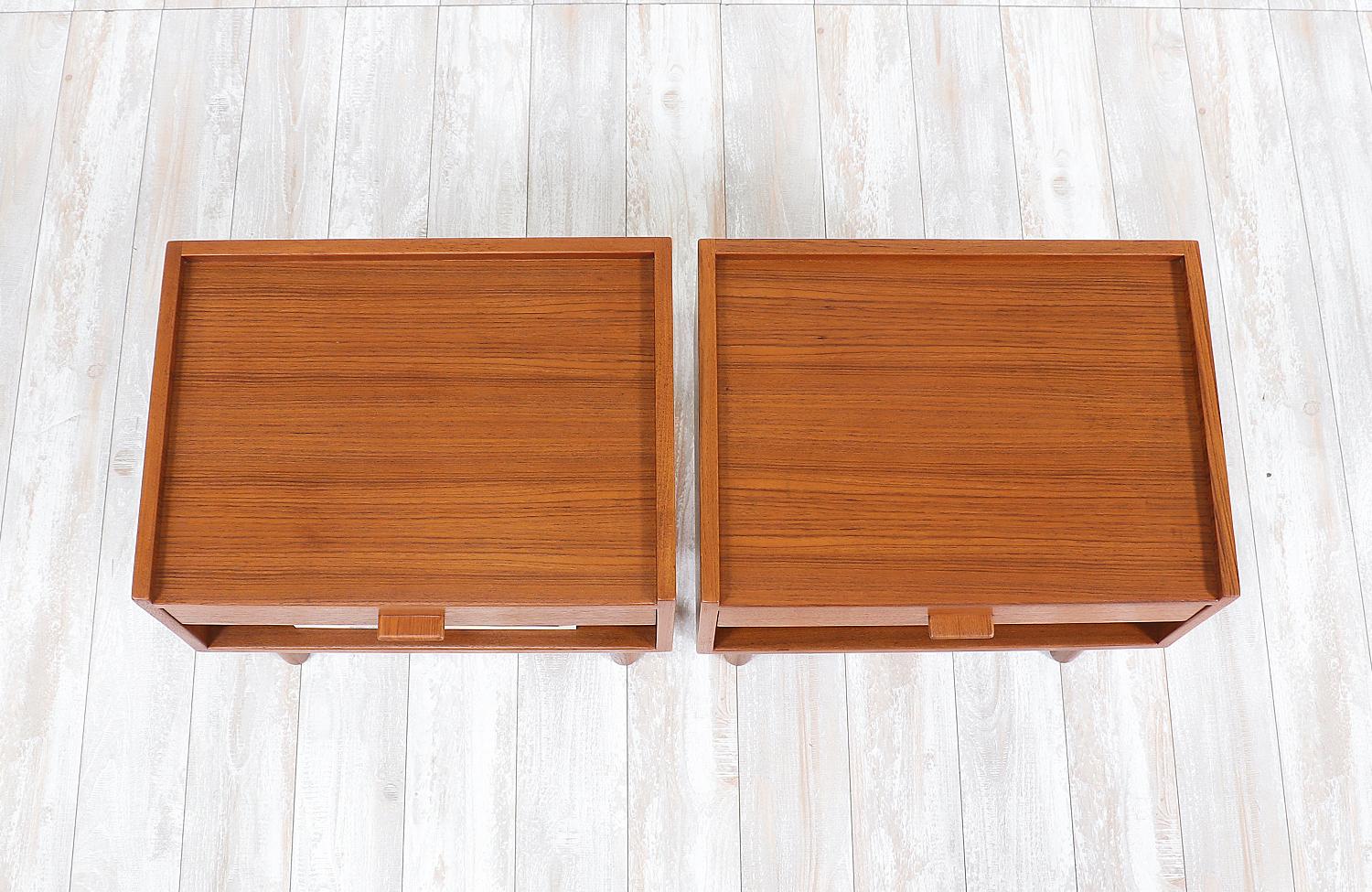 Hans J. Wegner Model-430 Petite Teak Nightstands for Ry Møbler 1