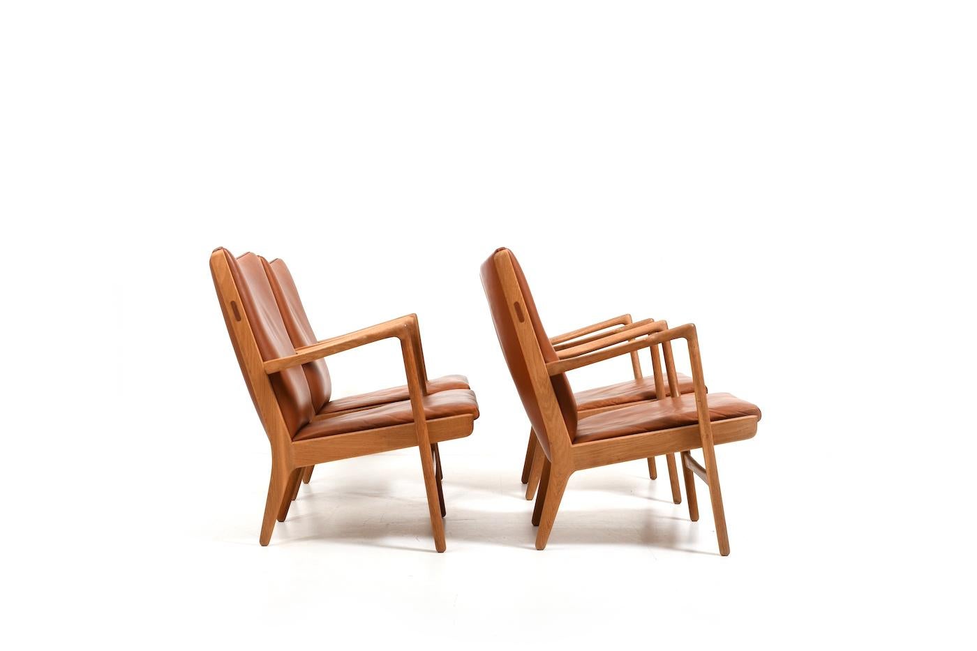 Hans J. Wegner Model AP-16 in Oak 1951 / Set of 4 In Good Condition For Sale In Handewitt, DE