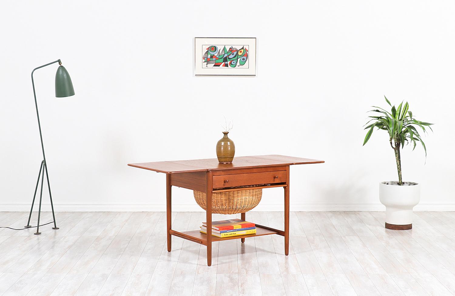 Mid-Century Modern Hans J. Wegner Model AT-33 Sewing Table for Andreas Tuck