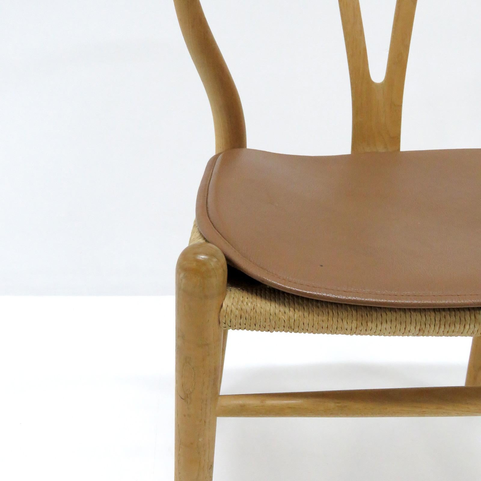 Hans J. Wegner Model CH-24 Dining Chair, 1950 For Sale 3