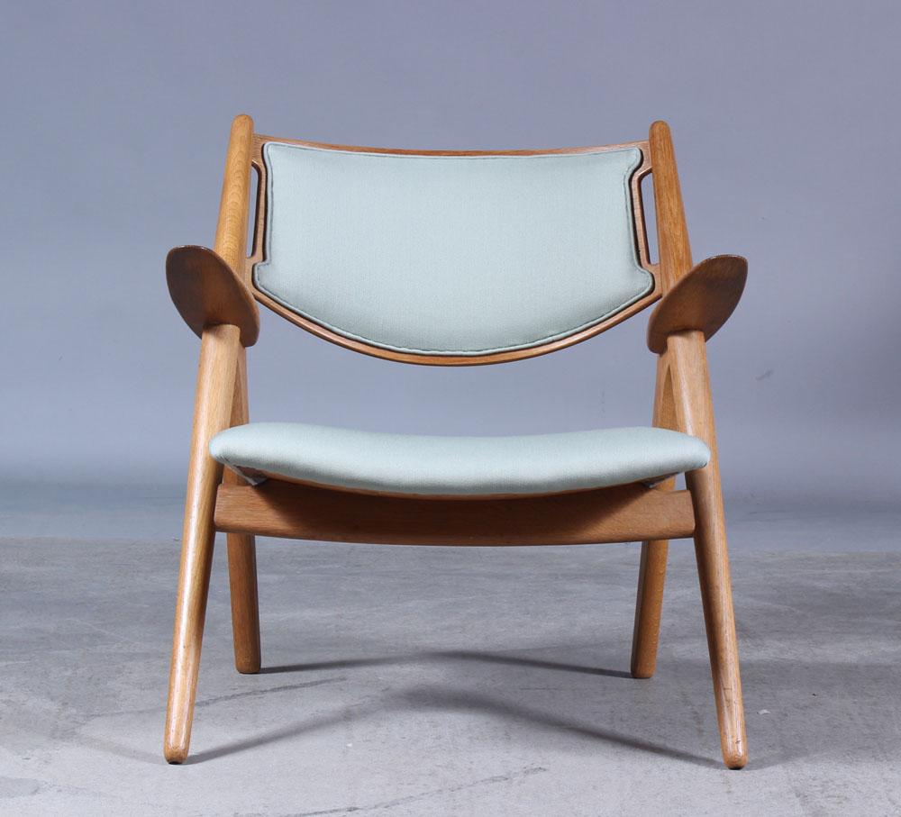 Danish Hans J Wegner oak armchair Model Ch 28 Sawbuck for Carl Hansen Denmark 1960s For Sale