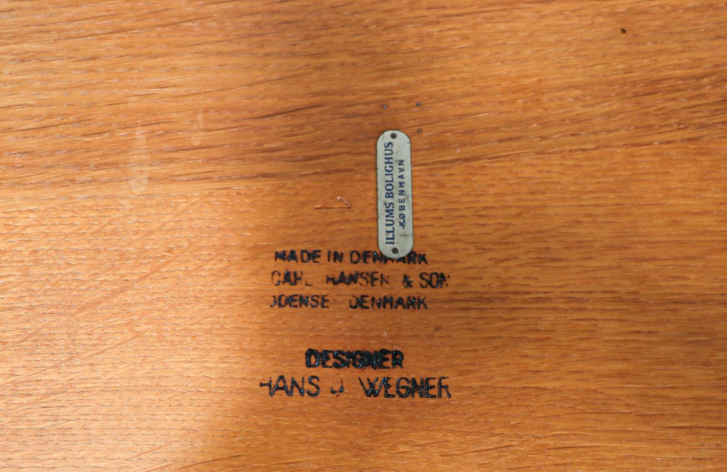 Expertly Restored - Hans J. Wegner Model CH-33 Teak Side Chair For Sale 3
