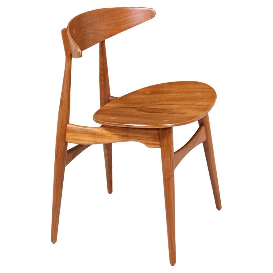 Expertly Restored - Hans J. Wegner Model CH-33 Teak Side Chair For Sale