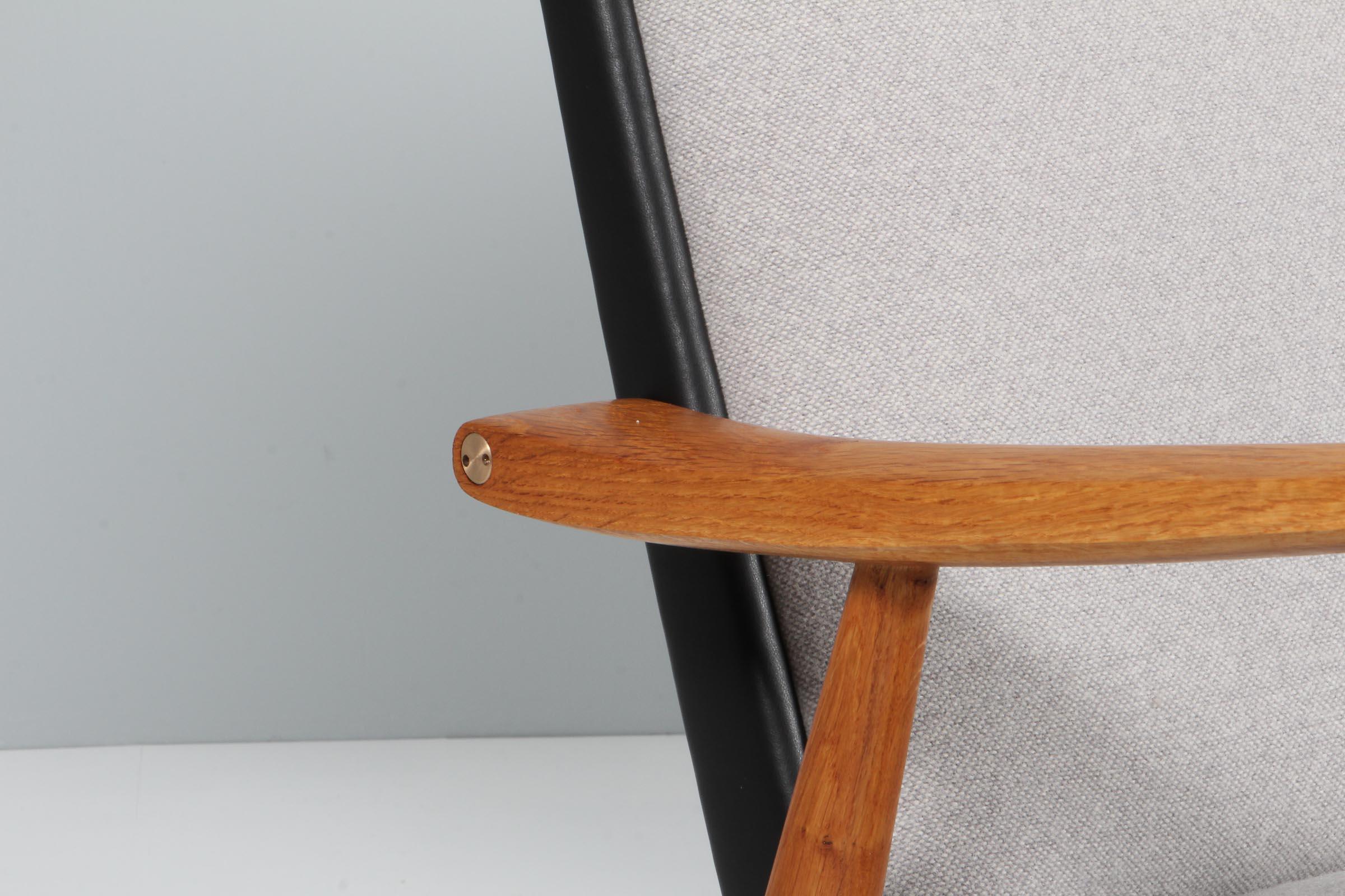 Danish Hans J. Wegner, Model Ge-260, Oak and Wool, 1960s