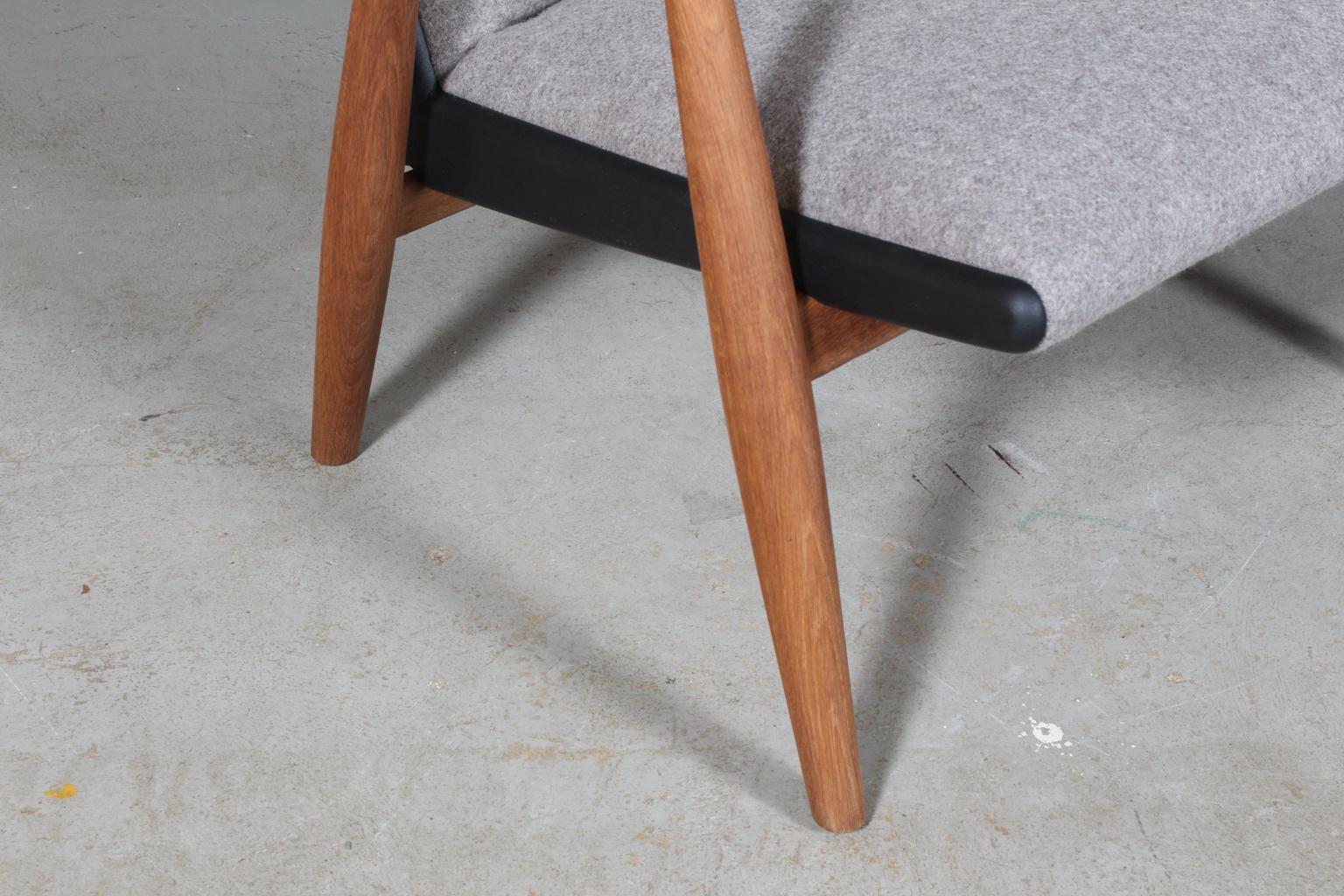 Danish Hans J. Wegner, Chair