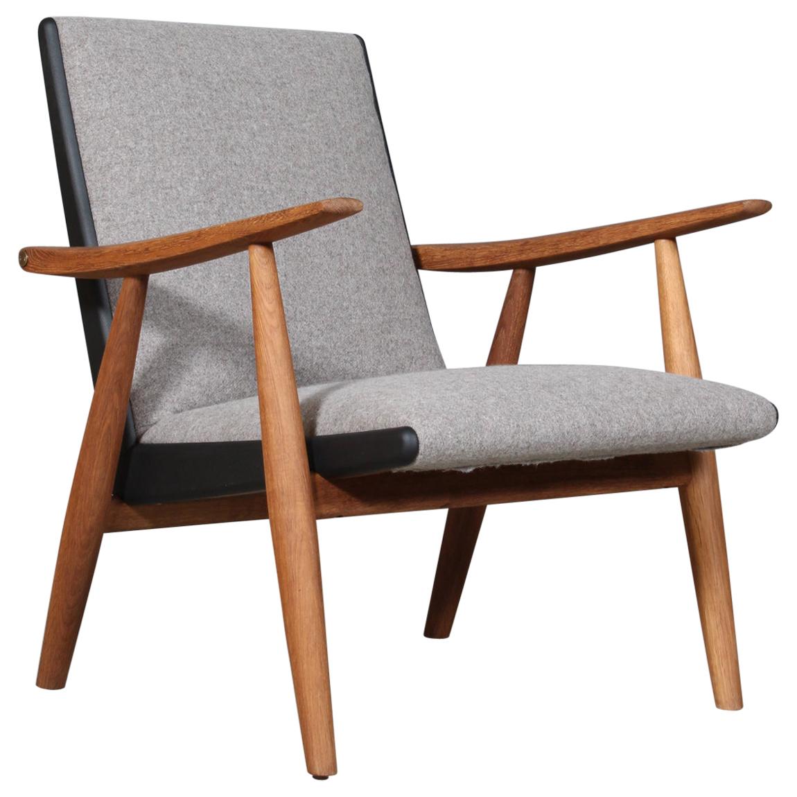 Hans J. Wegner, Chair