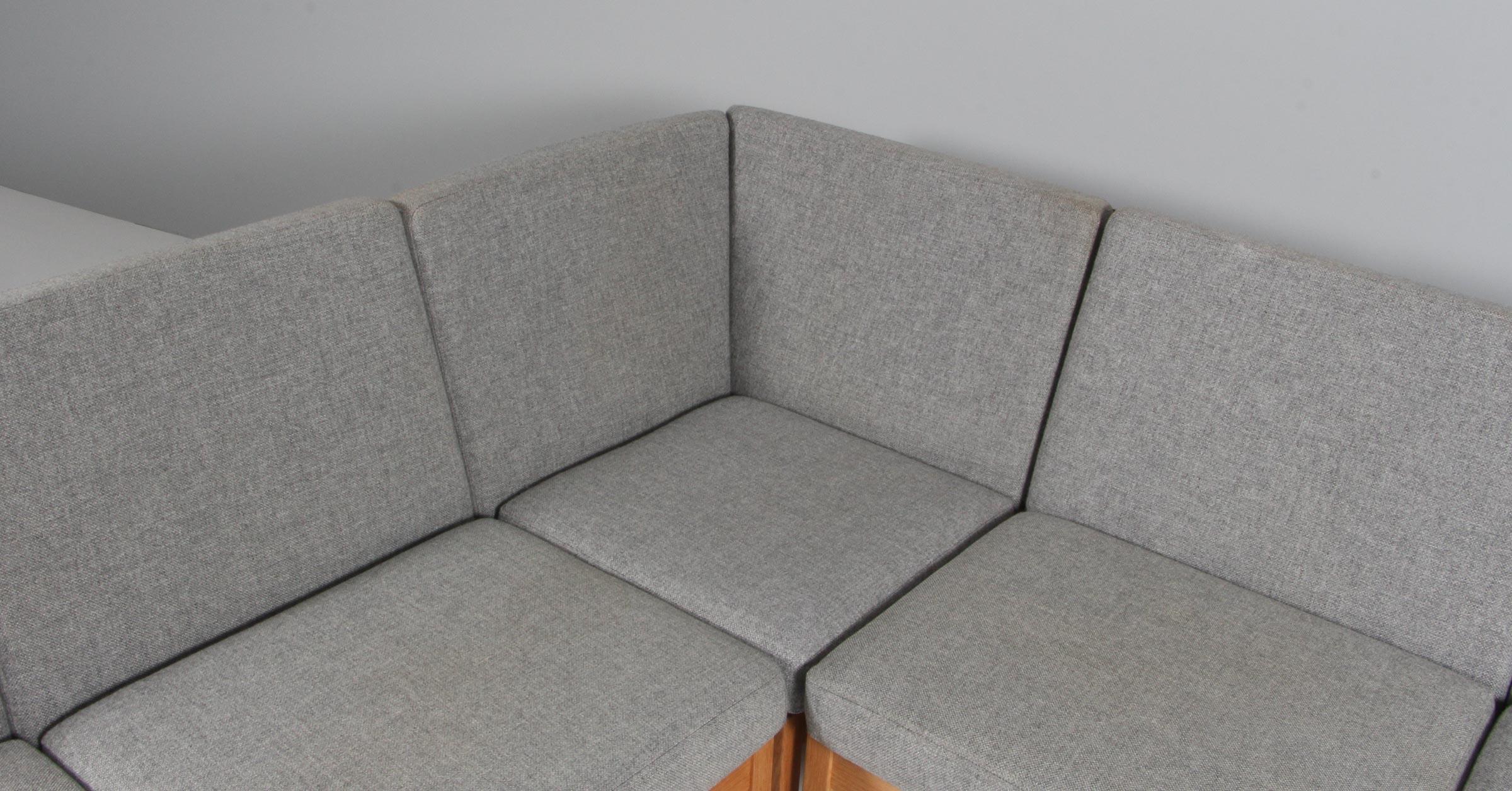 Late 20th Century Hans J. Wegner Modul / Corner sofa, oak and Hallingdal 130 from Kvadrat For Sale