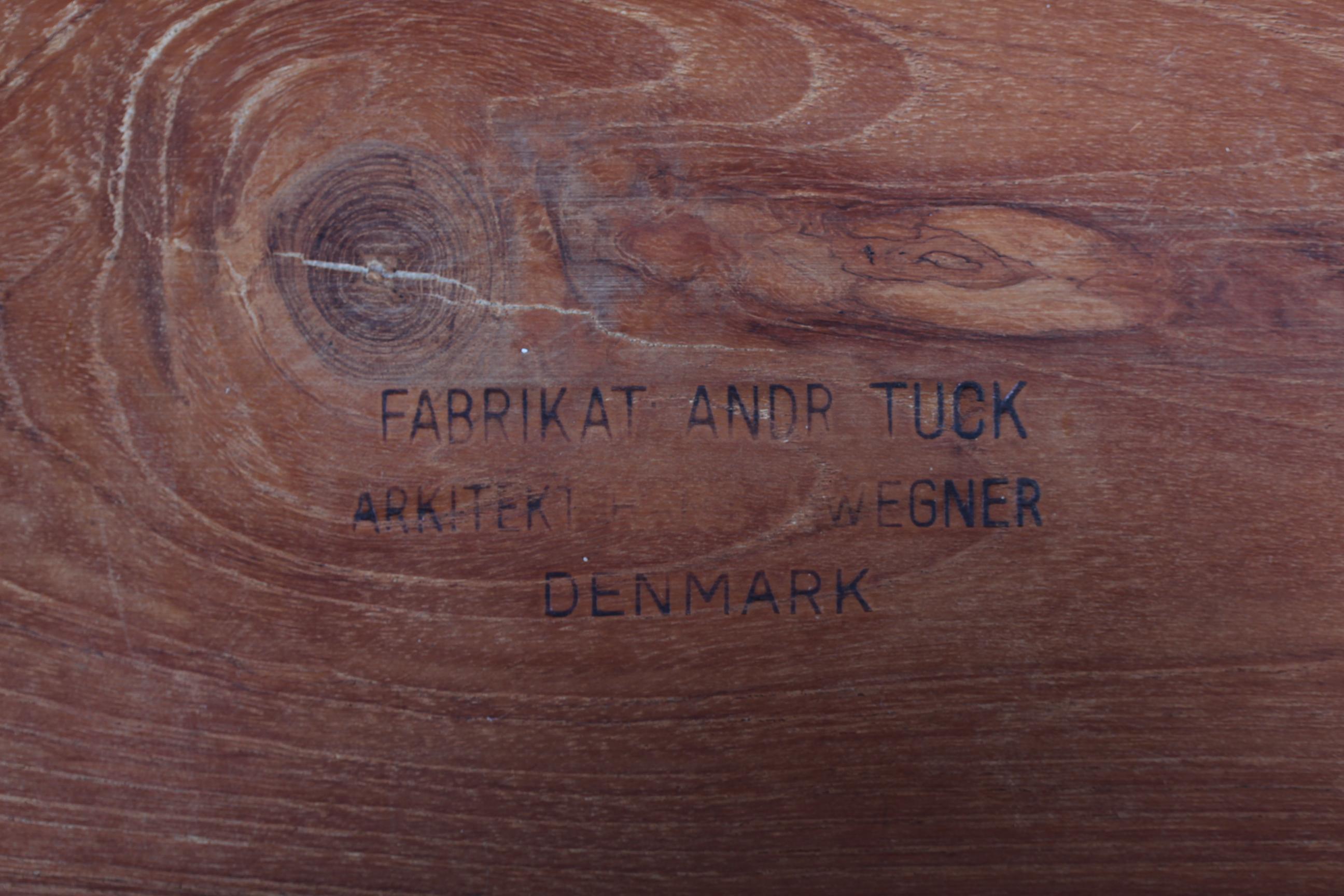 Hans J. Wegner Nesting Tables at 40 of Solid Teak and Oak Andreas Tuck, 1950s In Good Condition In Aarhus C, DK