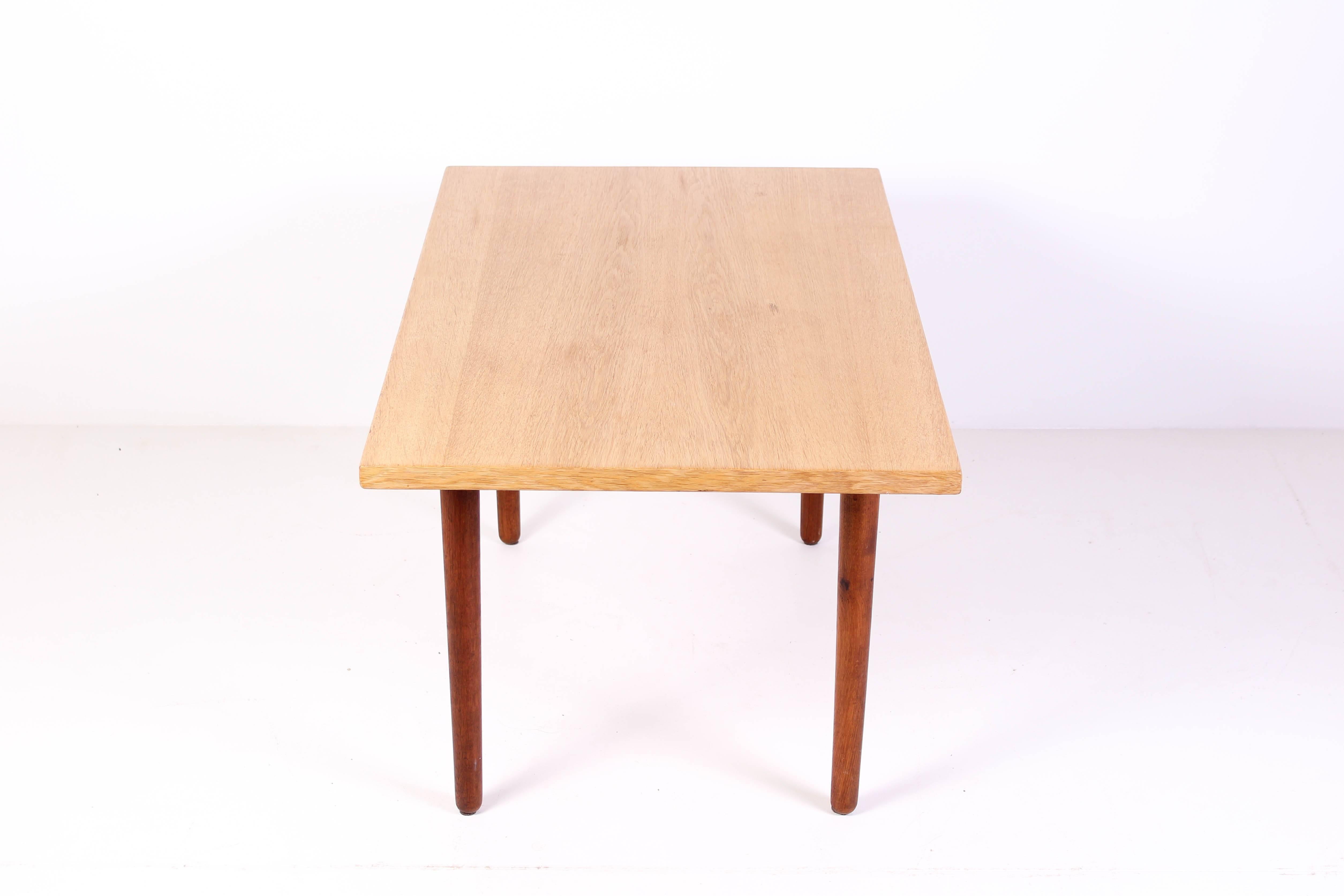 Hans J Wegner Oak and Teak Coffee Table by Andreas Tuck 5