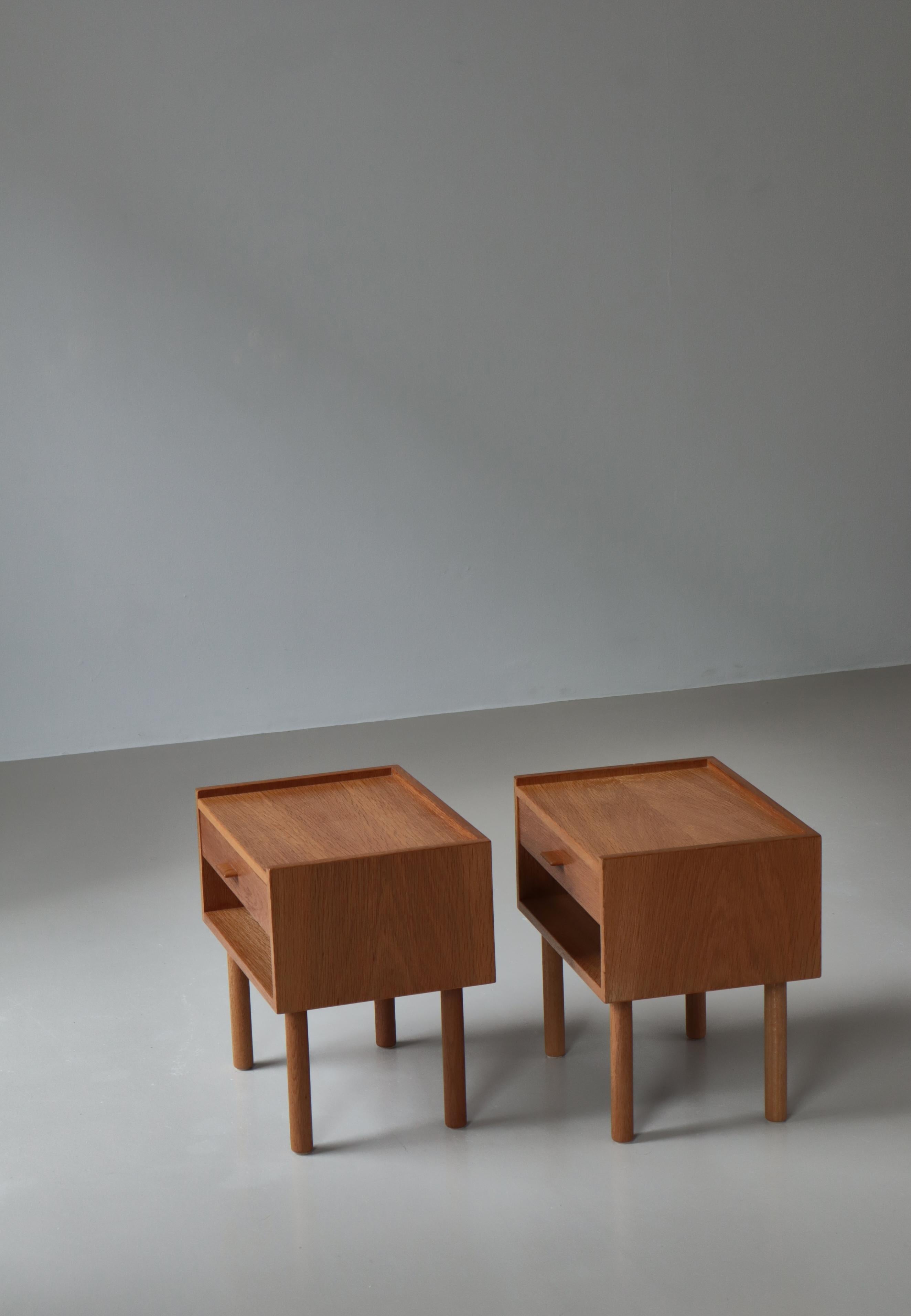 Hans J. Wegner Oak Bedside Tables 