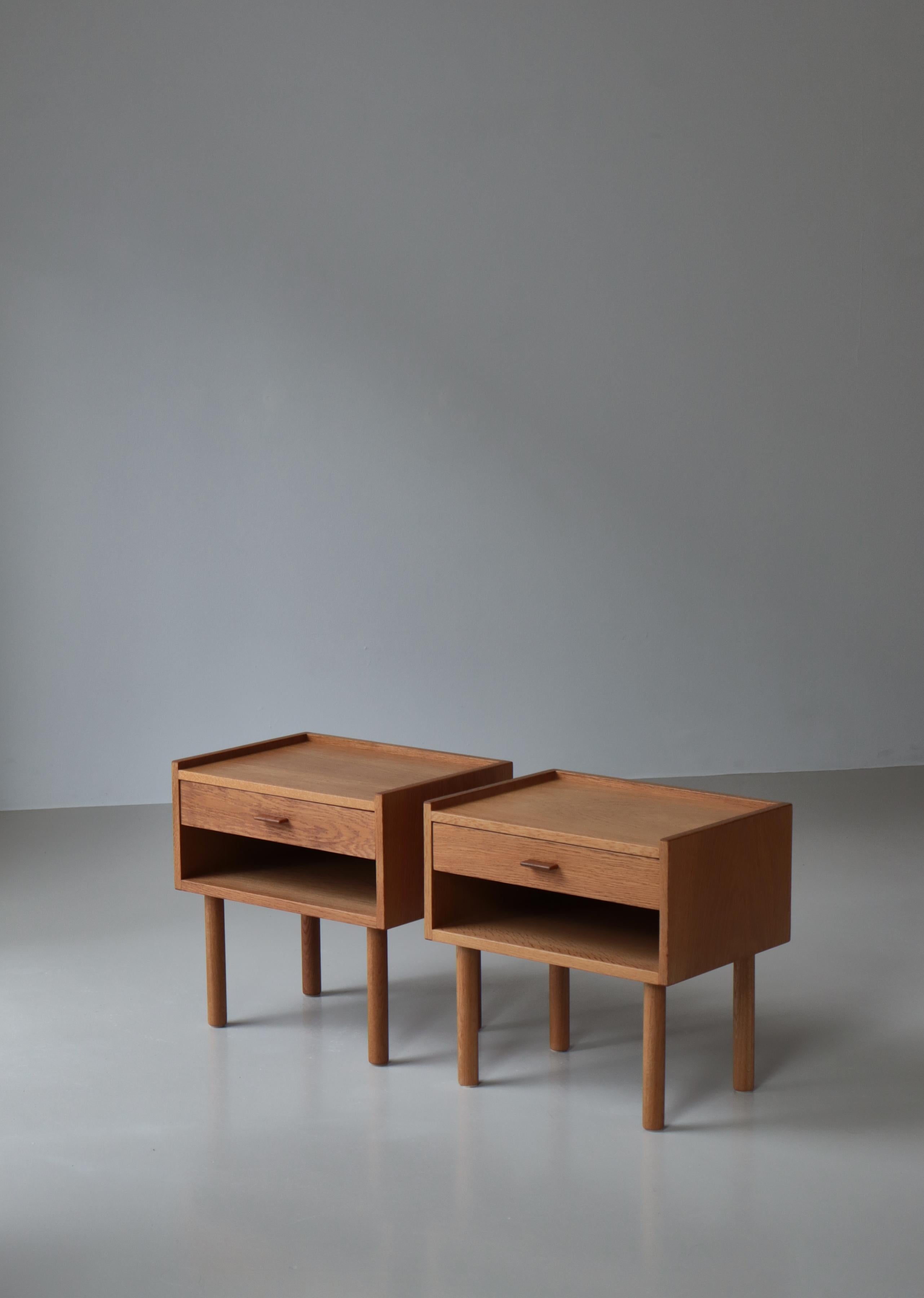 Hans J. Wegner Oak Bedside Tables 