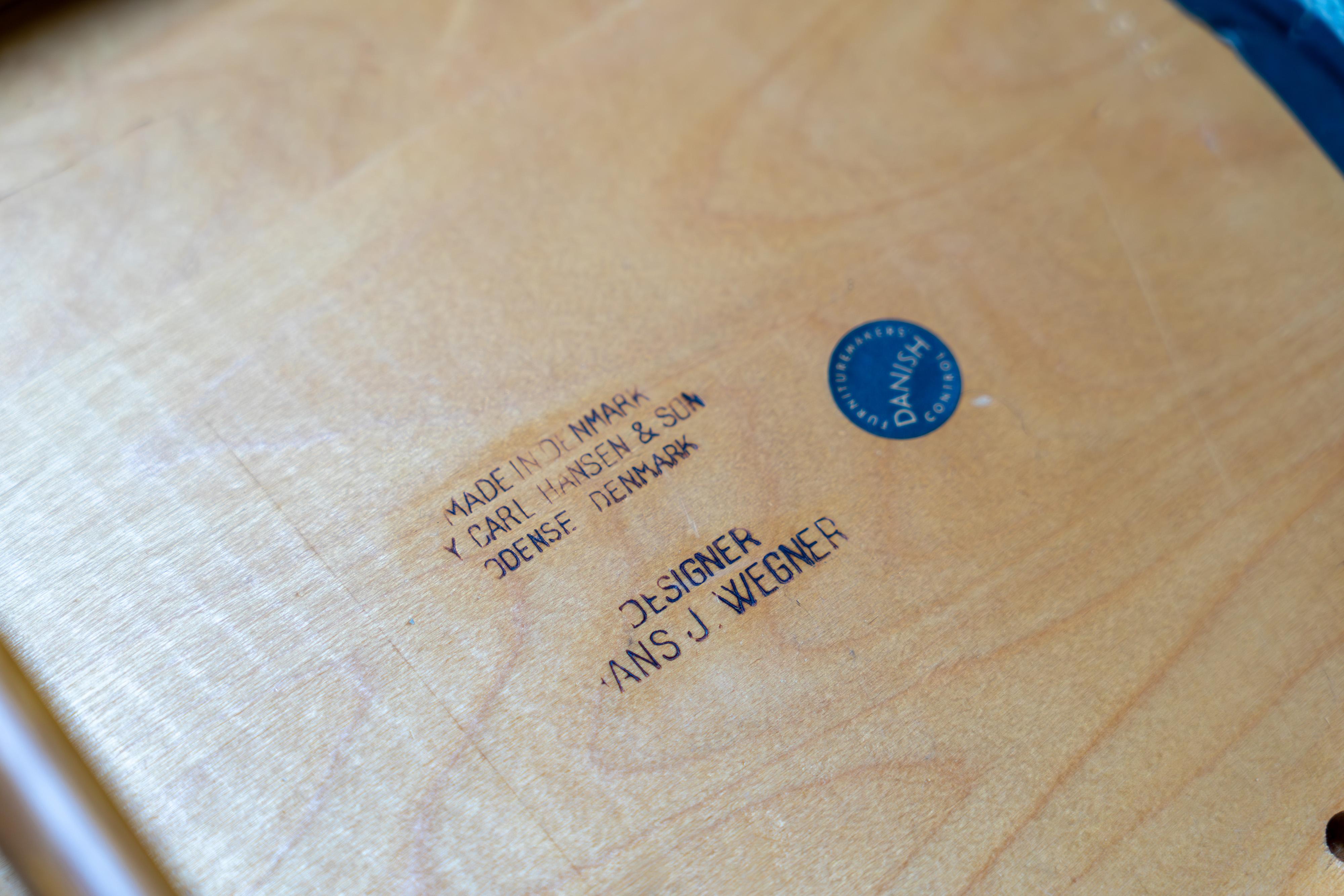 Hans J. Wegner Sillas de roble - CH30 para Carl Hansen & Son, Dinamarca, 1954 8