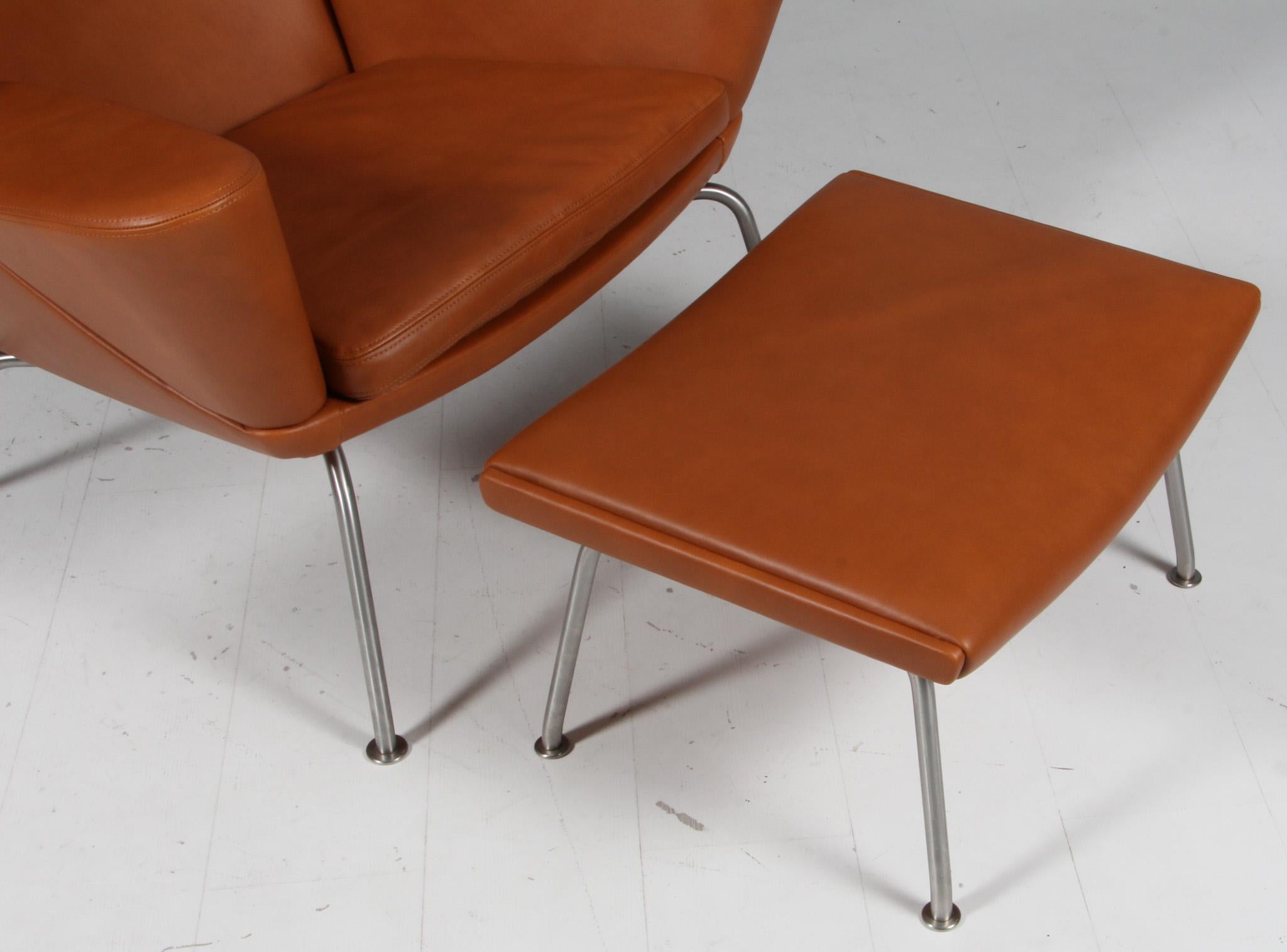 Mid-Century Modern Hans J. Wegner Oculus Lounge Chair and ottoman in Full grain walnut leather