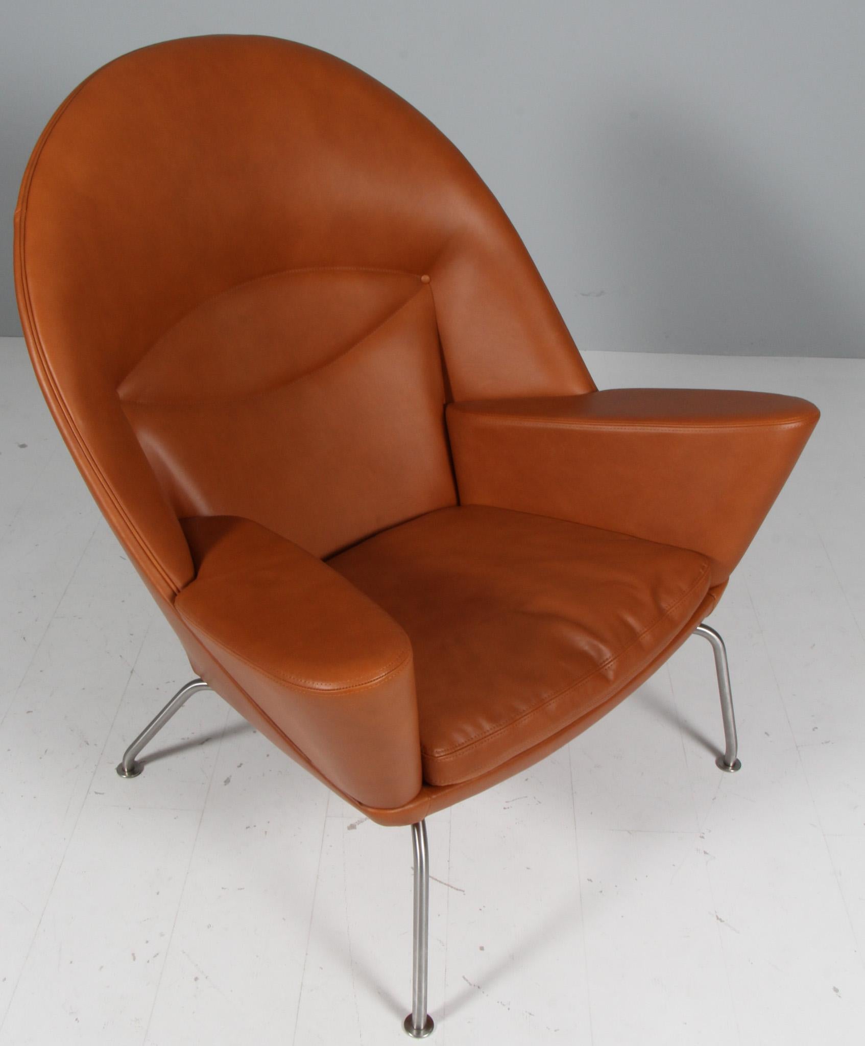 Hans J. Wegner Oculus Lounge Chair and ottoman in Full grain walnut leather In Excellent Condition In Esbjerg, DK