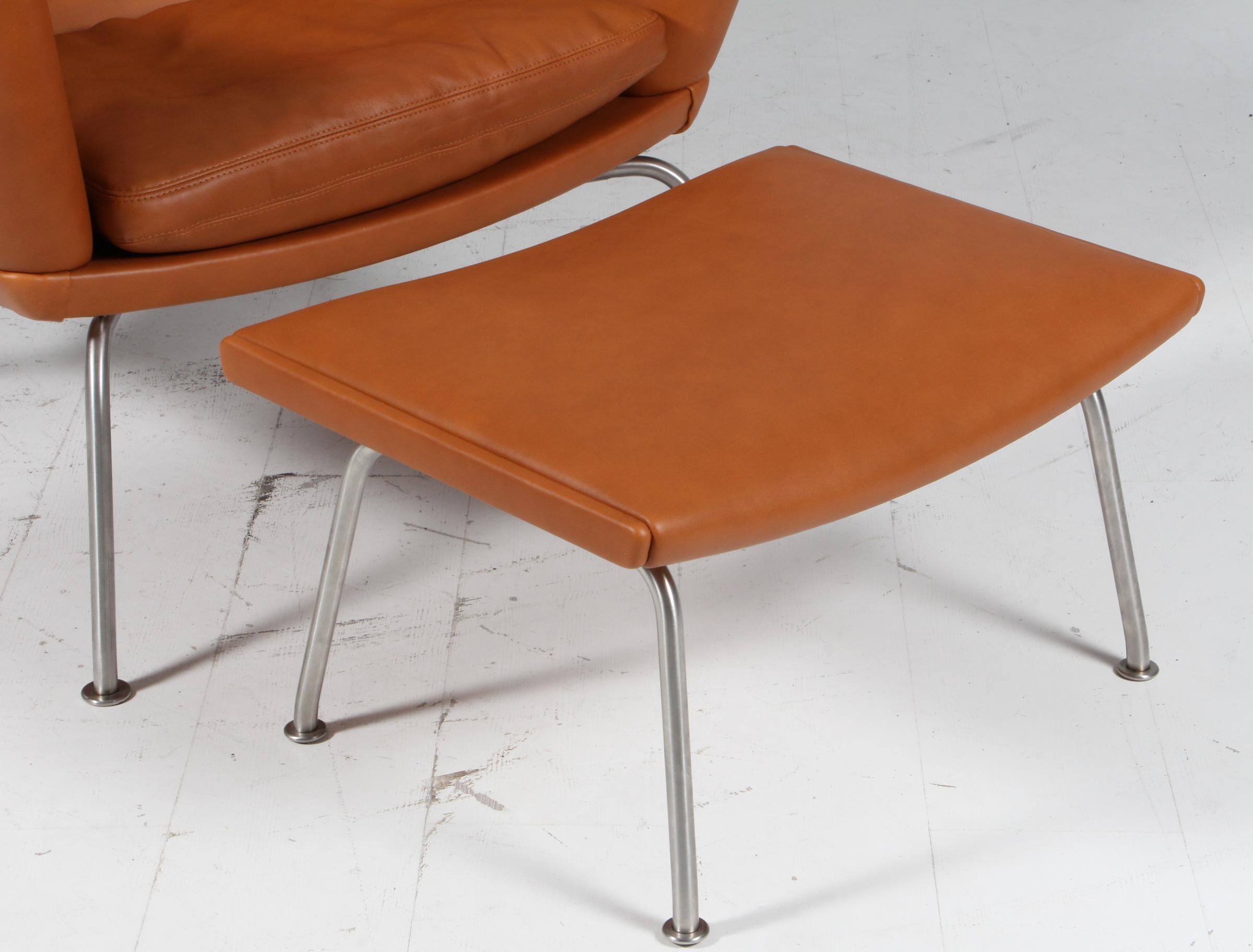 Hans J. Wegner Chaise longue Oculus et ottoman en cuir de noyer pleine fleur Excellent état - En vente à Esbjerg, DK
