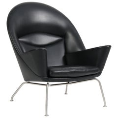 Hans J. Wegner Oculus Lounge Chair in Thor Leather