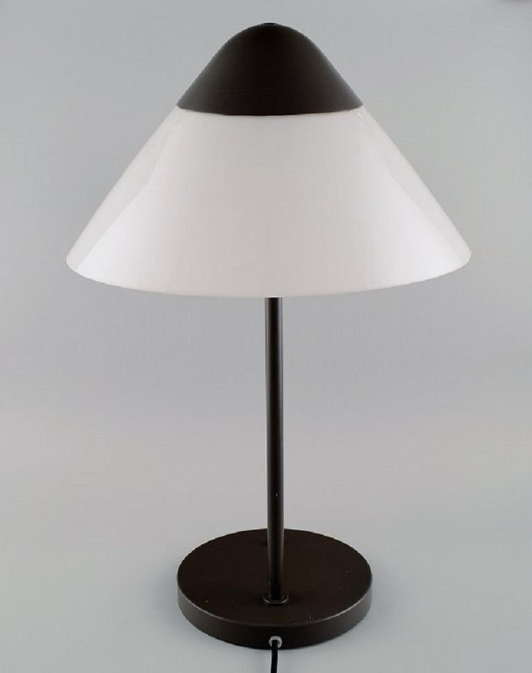 20th Century Hans J. Wegner, Opala Table Lamp in Lacquered Aluminium and Opal Glass