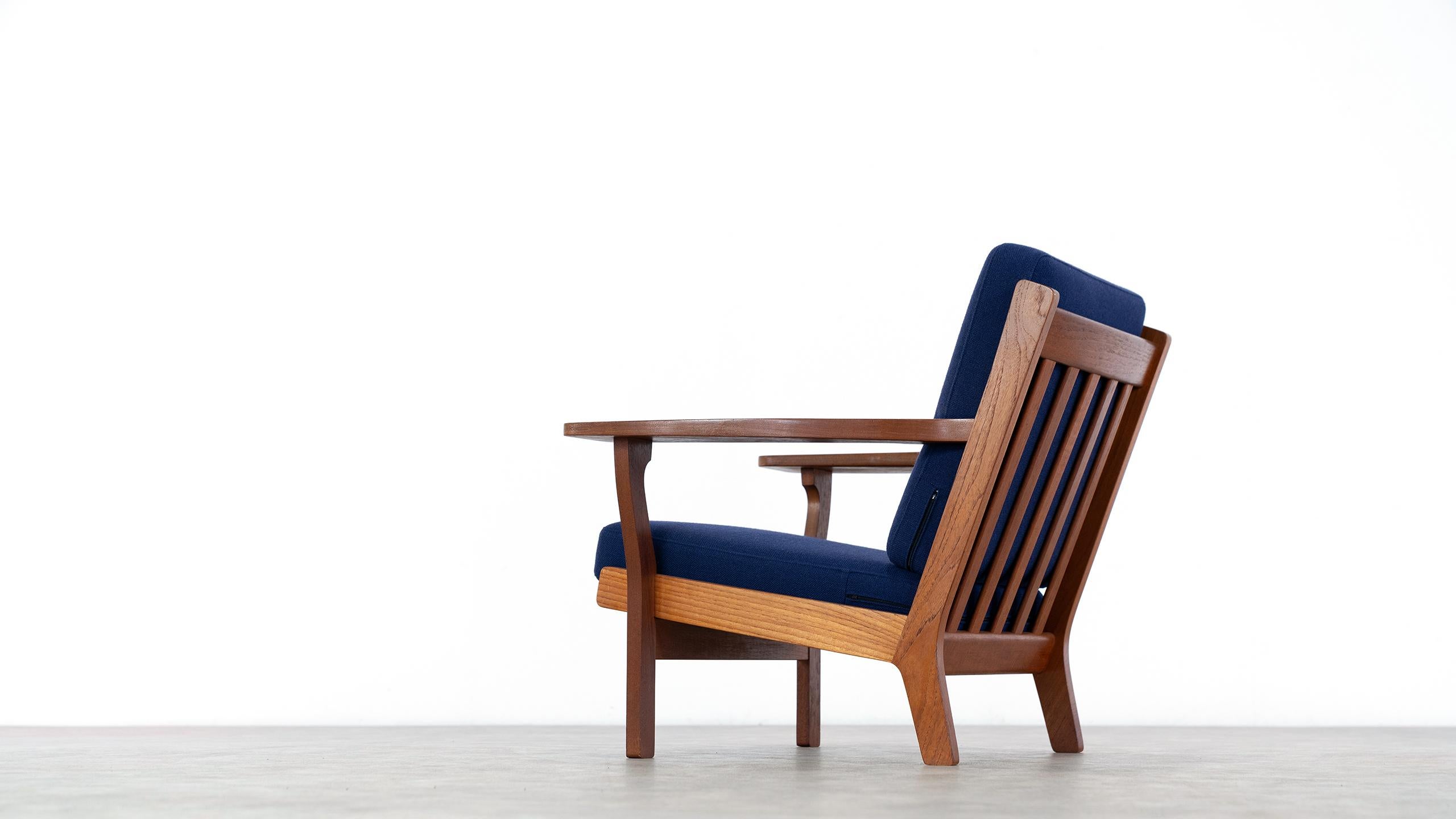 Hans J. Wegner, Original 1956, Lounge Chair Armchair GE-320 by GETAMA, Denmark 5