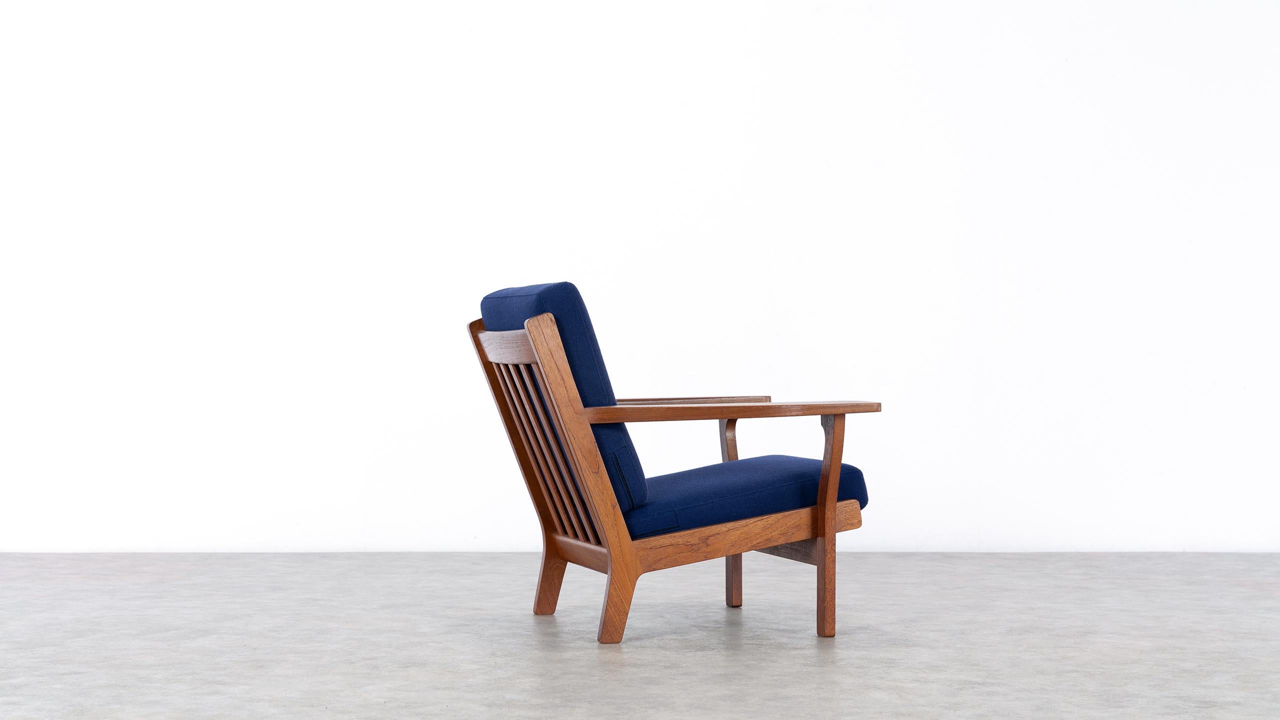 Hans J. Wegner, Original 1956, Lounge Chair Armchair GE-320 by GETAMA, Denmark In Good Condition In Munster, NRW