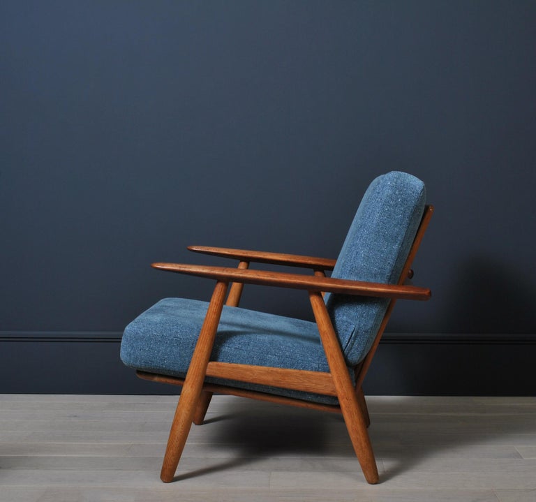 Hans J Wegner, Original GE240 Lounge Chair 2