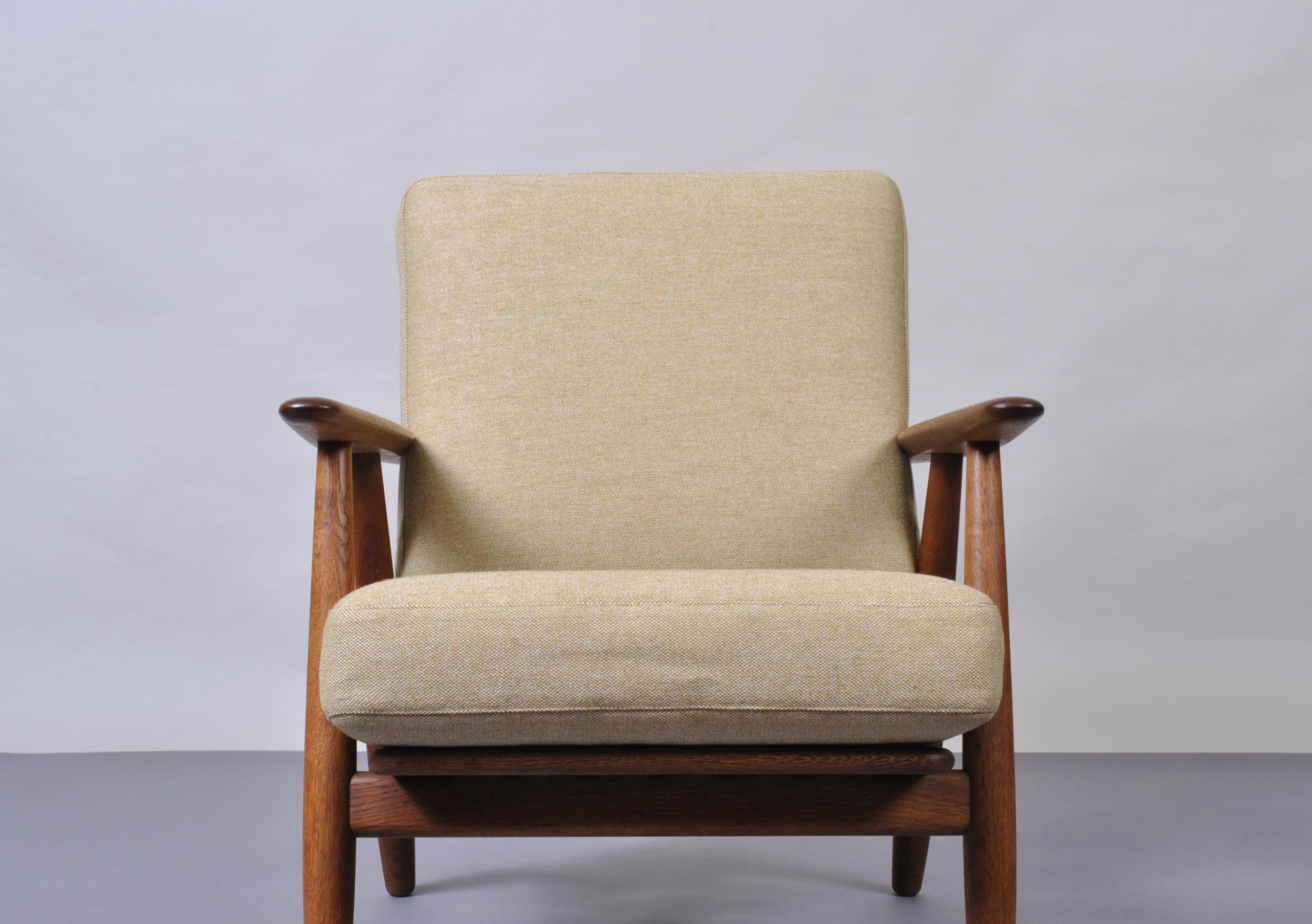 Hans J Wegner, Original GE240 Lounge Chair, Fumed Oak, New Upholstery  6