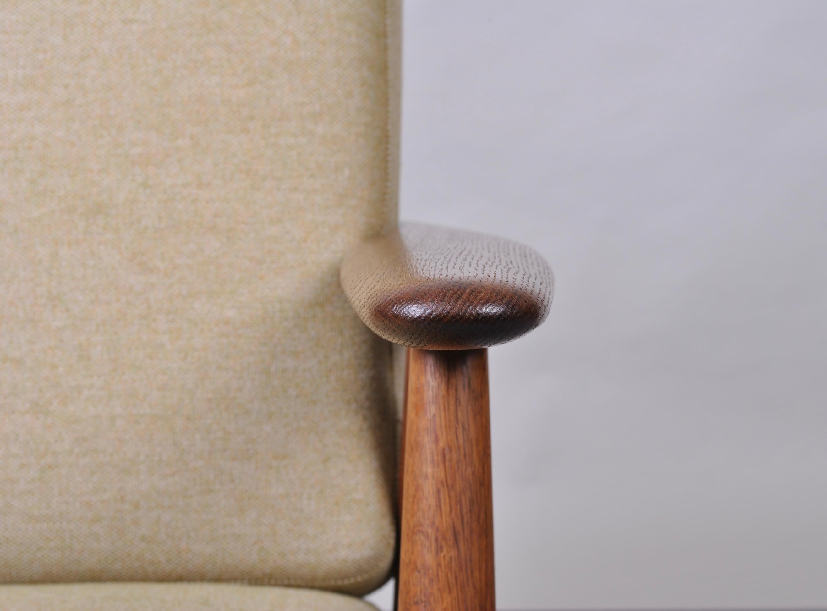 Hans J Wegner, Original GE240 Lounge Chair, Fumed Oak, New Upholstery  3