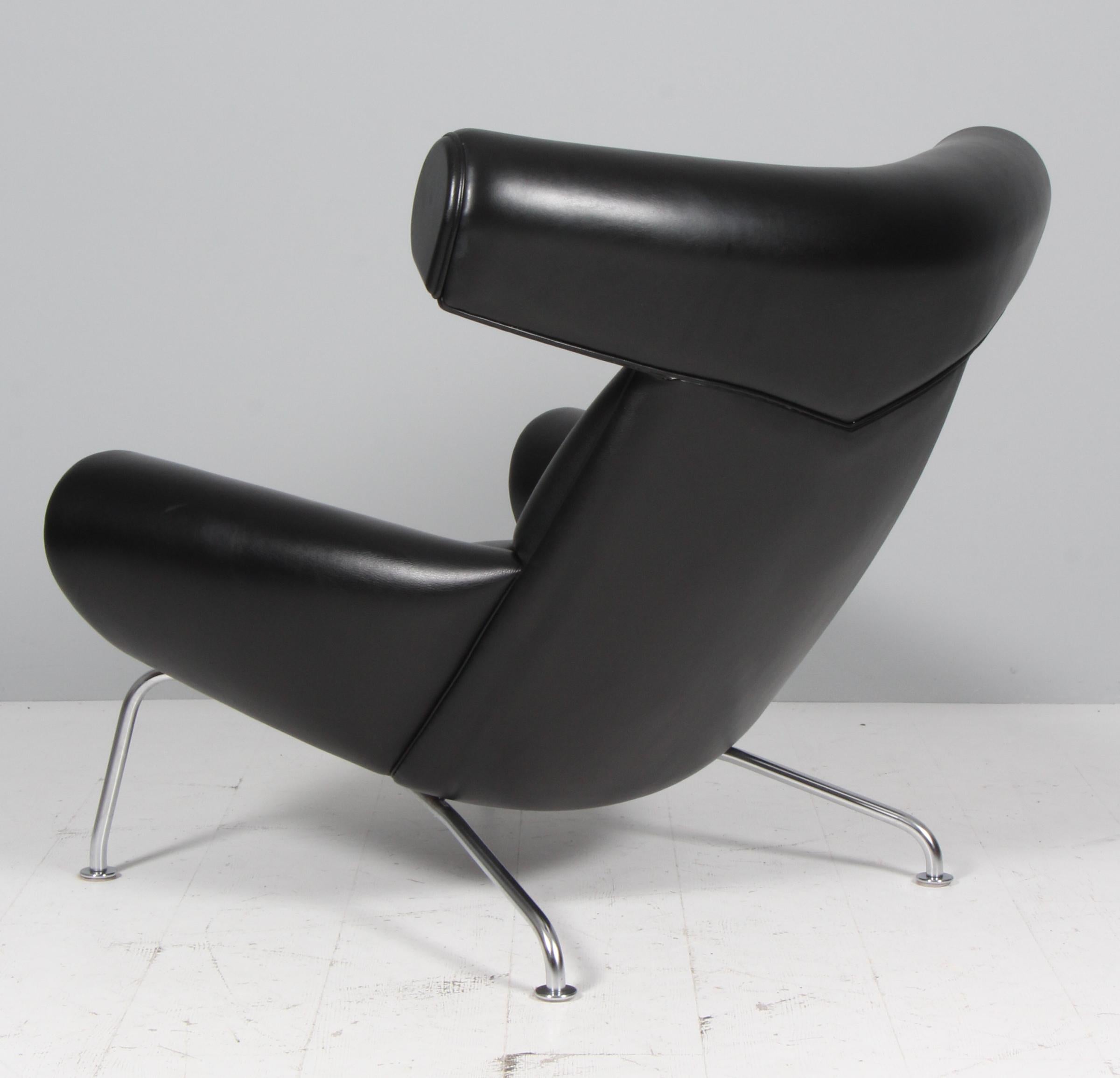 Hans J. Wegner Ox Chair und Ottomane Model No. EJ 100, schwarzes Originalleder im Angebot 6