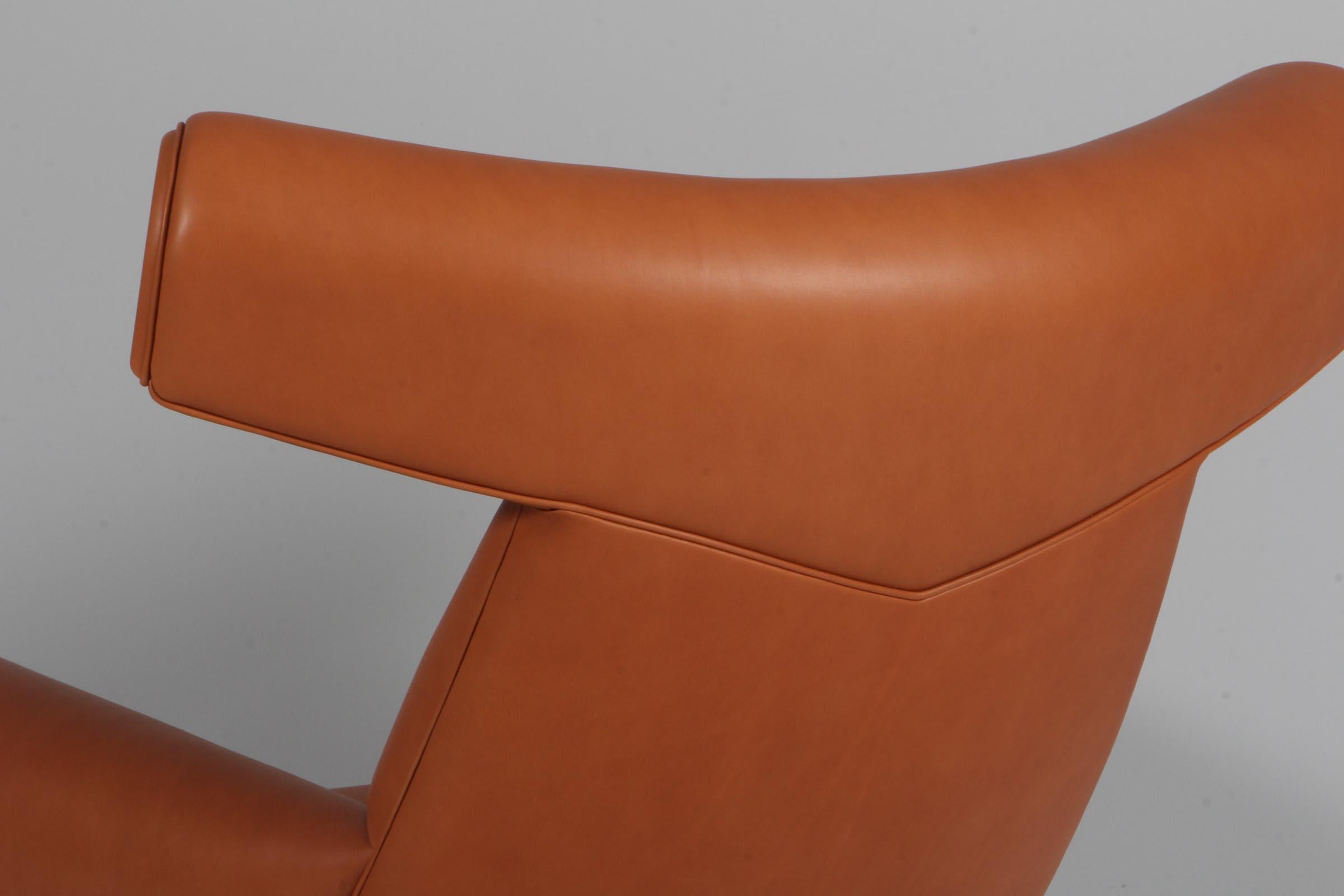 Hans J. Wegner Ox Chair and ottoman Model EJ 100, Walnut Elegance full grain 6