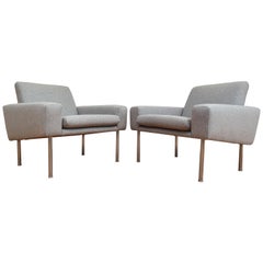 Danish design, Hans J. Wegner, pair of "Airport" armchairs, model AP 34/1